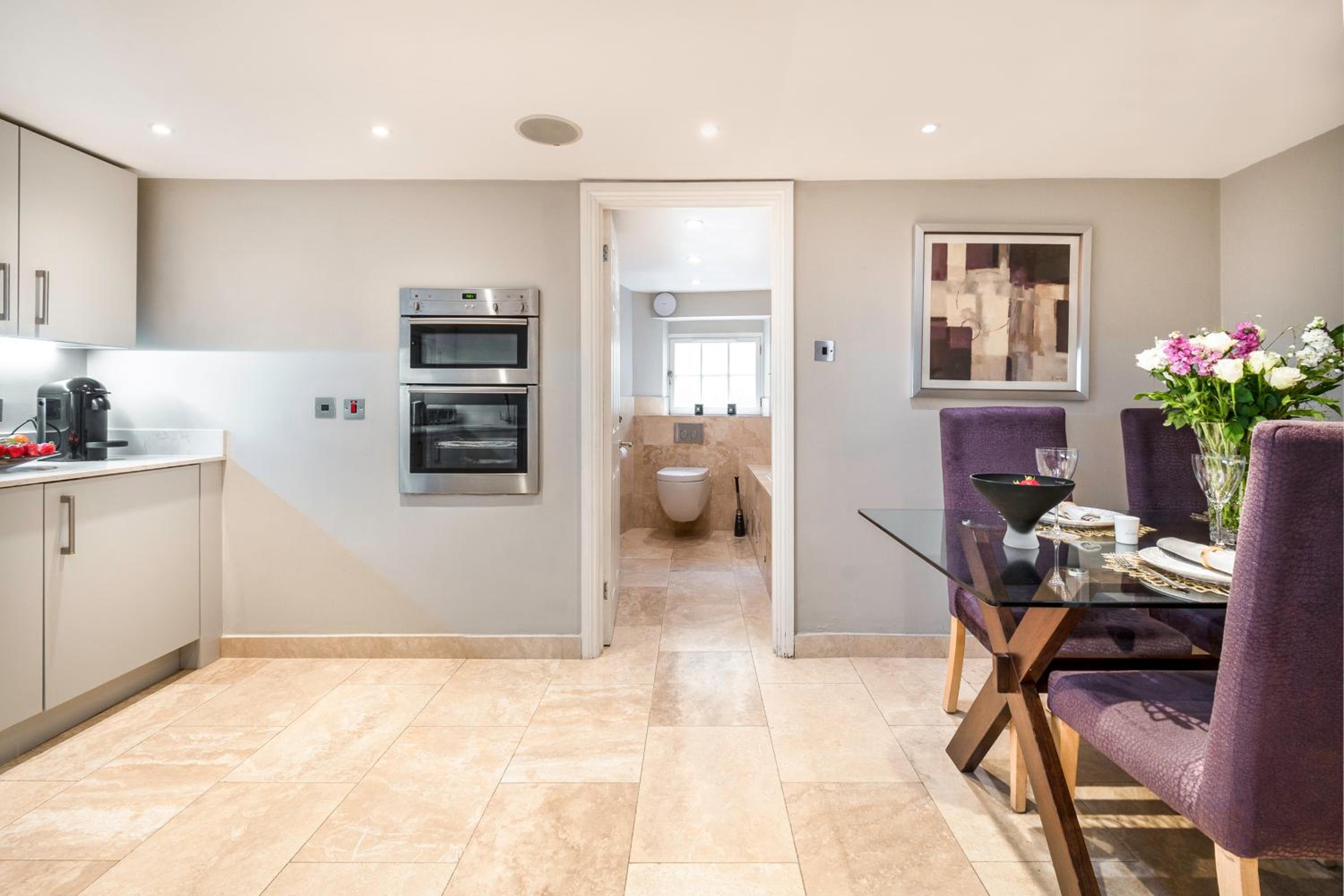 Bath Vacations - Bath Circle Camden Lodge House - Property Image 11