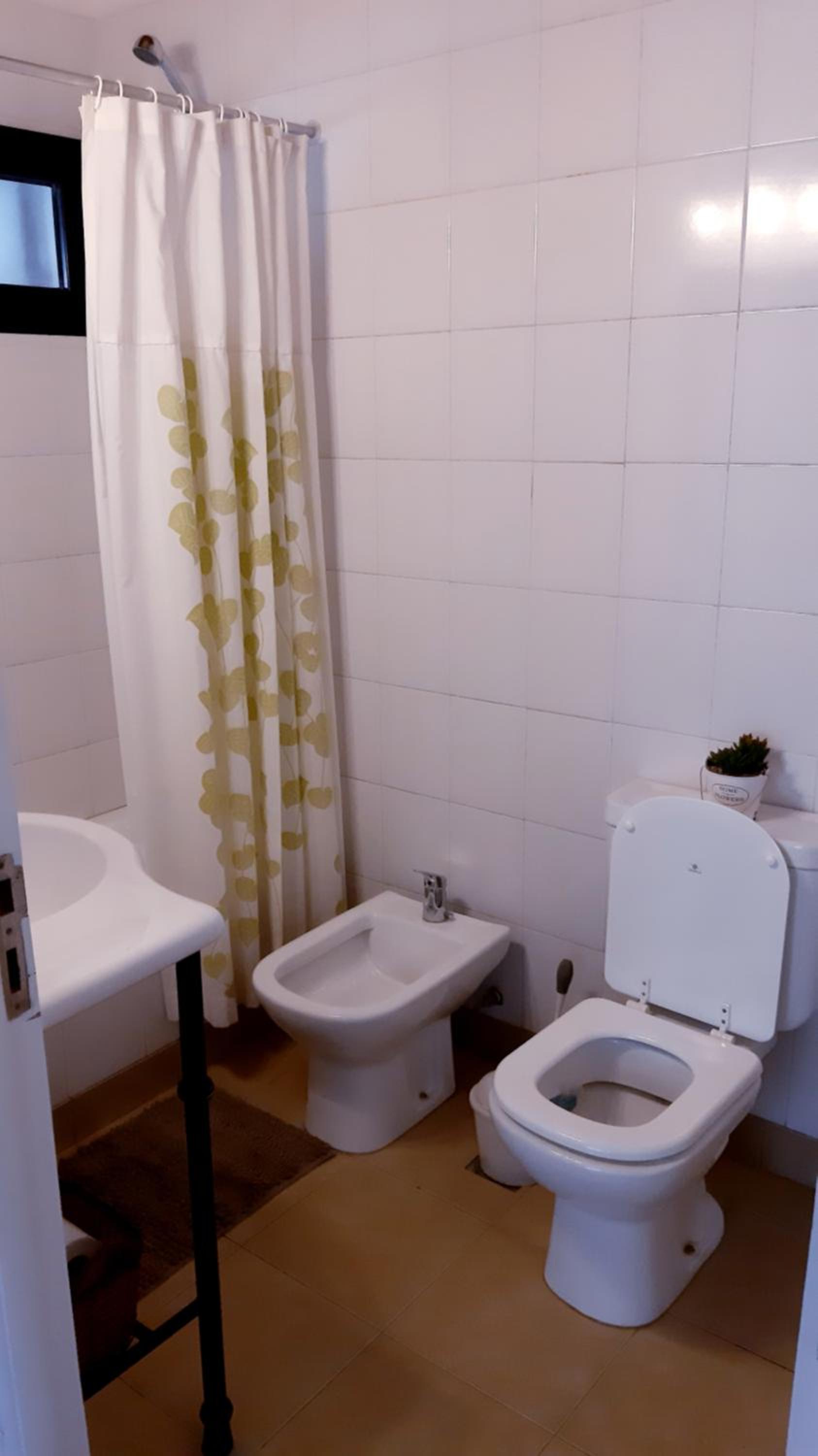 Hermoso departamento céntrico en ultimo piso, con cochera