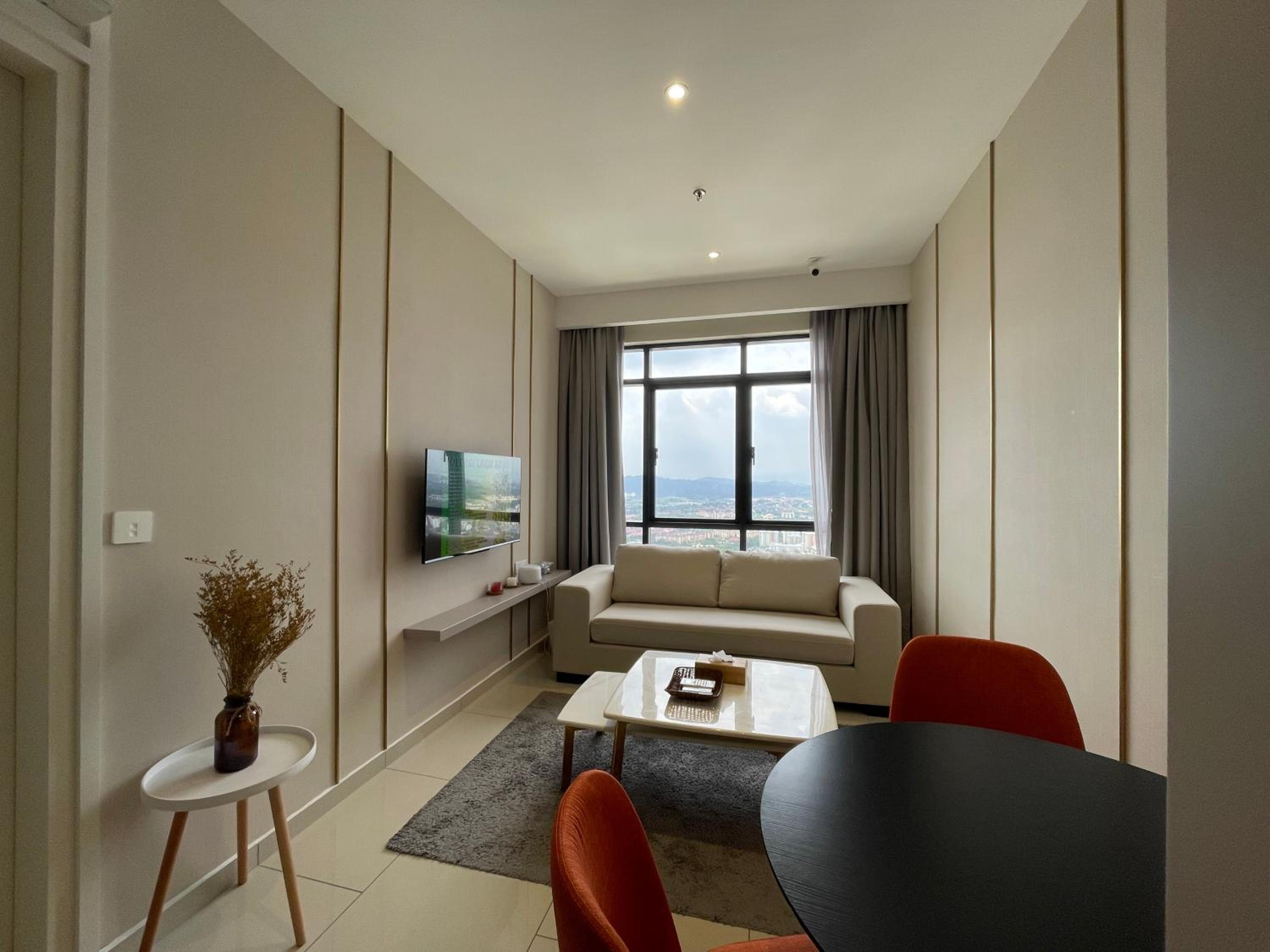 Hill10 Residence i-City by VEE -Wifi & Netflix - Comfy & Cozy photo 2