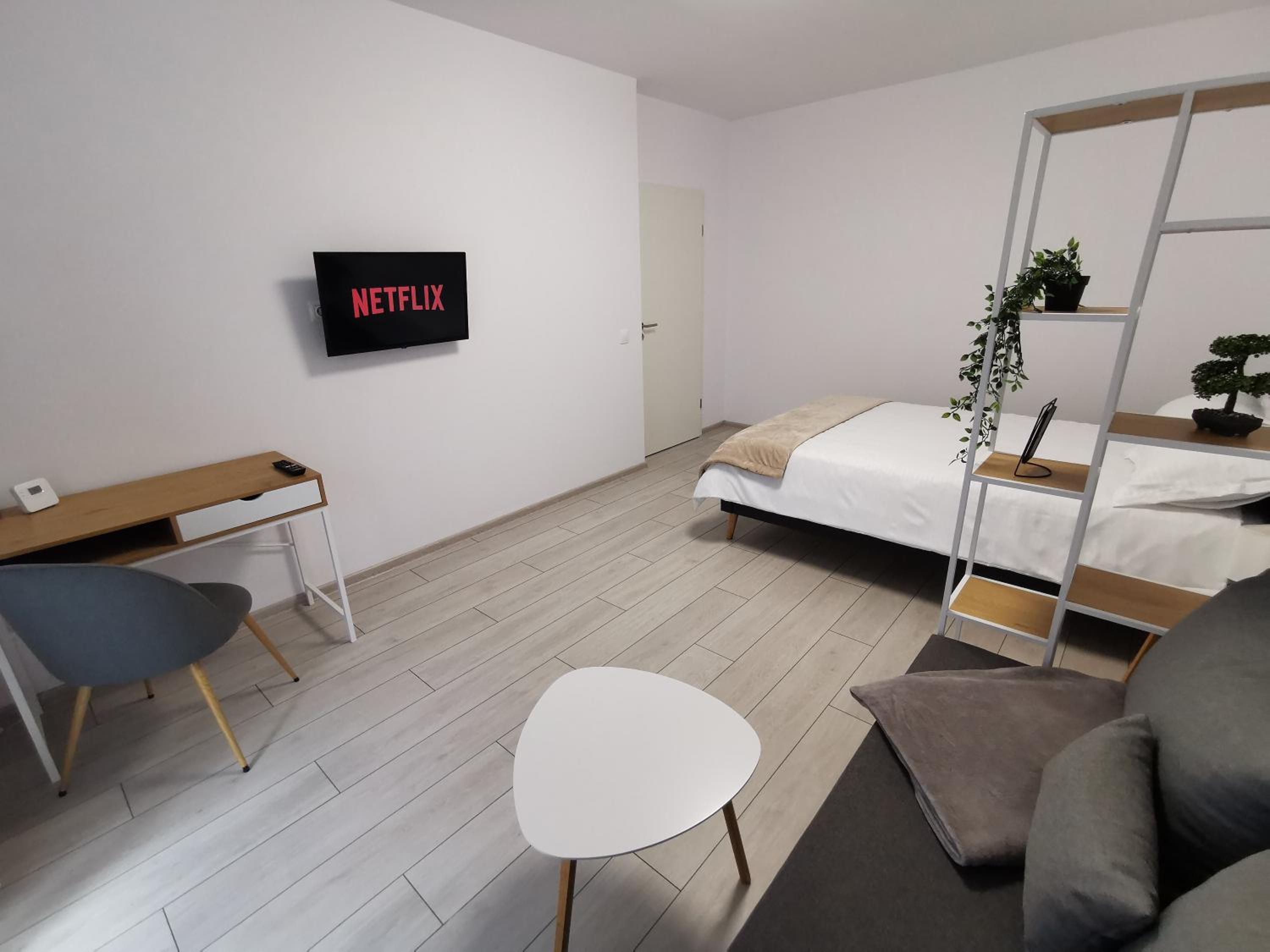 KronBed Apartments