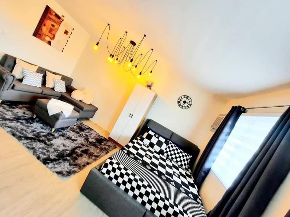 Amaia Steps Nuvali fully furnished unit with swimming pool view near Carmelray Pitland, Calamba - 19