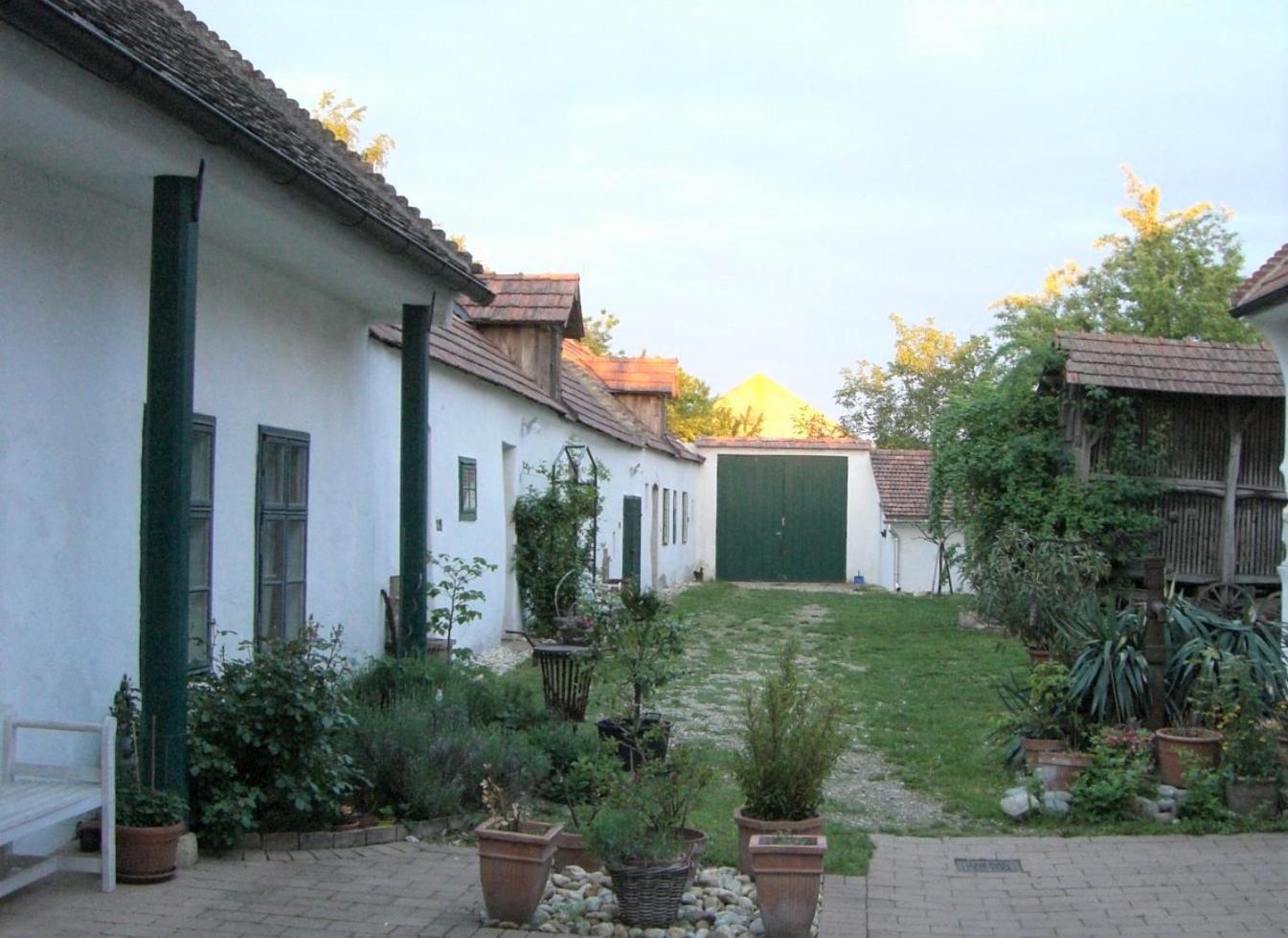 Am Ziegenhof