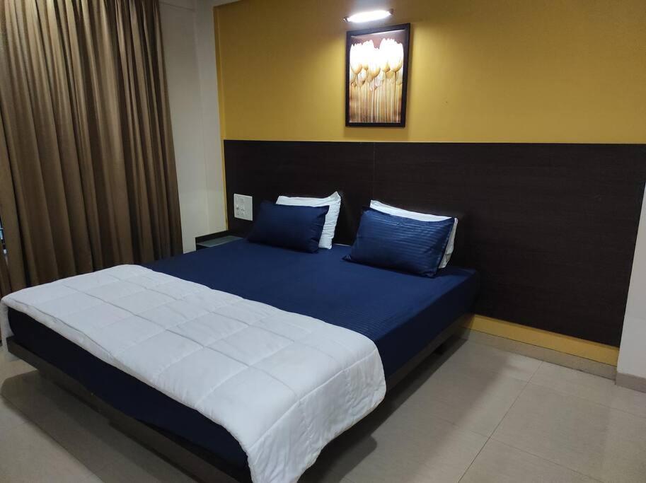 1BHK AC Service Apartment 115 view 3