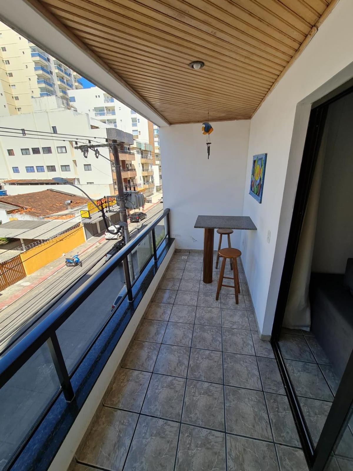 Apartamento Praia do Morro com Churrasqueira, Cozinha Gourmet e Wifi