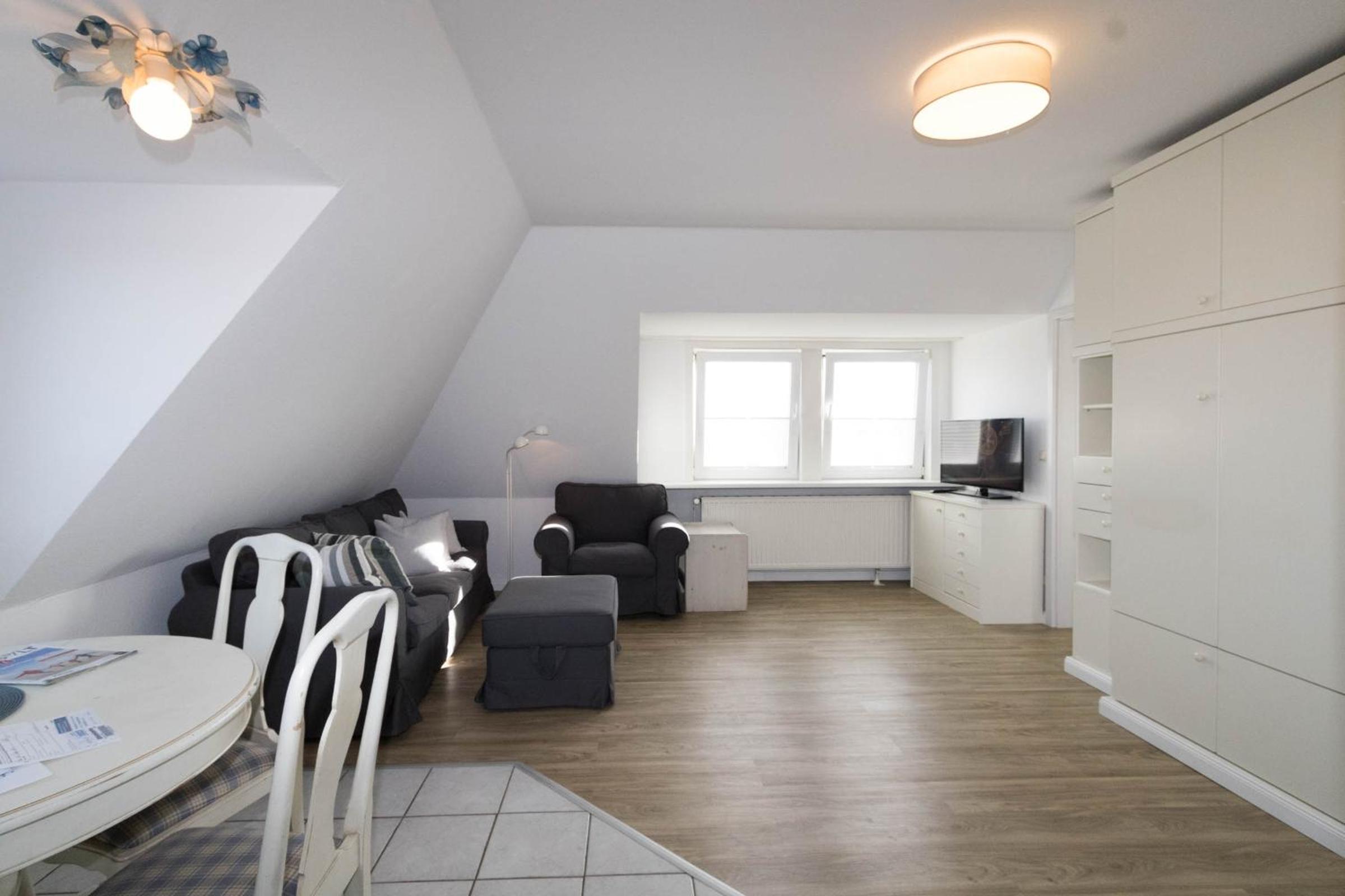Hüs Auert Tharep, Wohnung 1 view 4