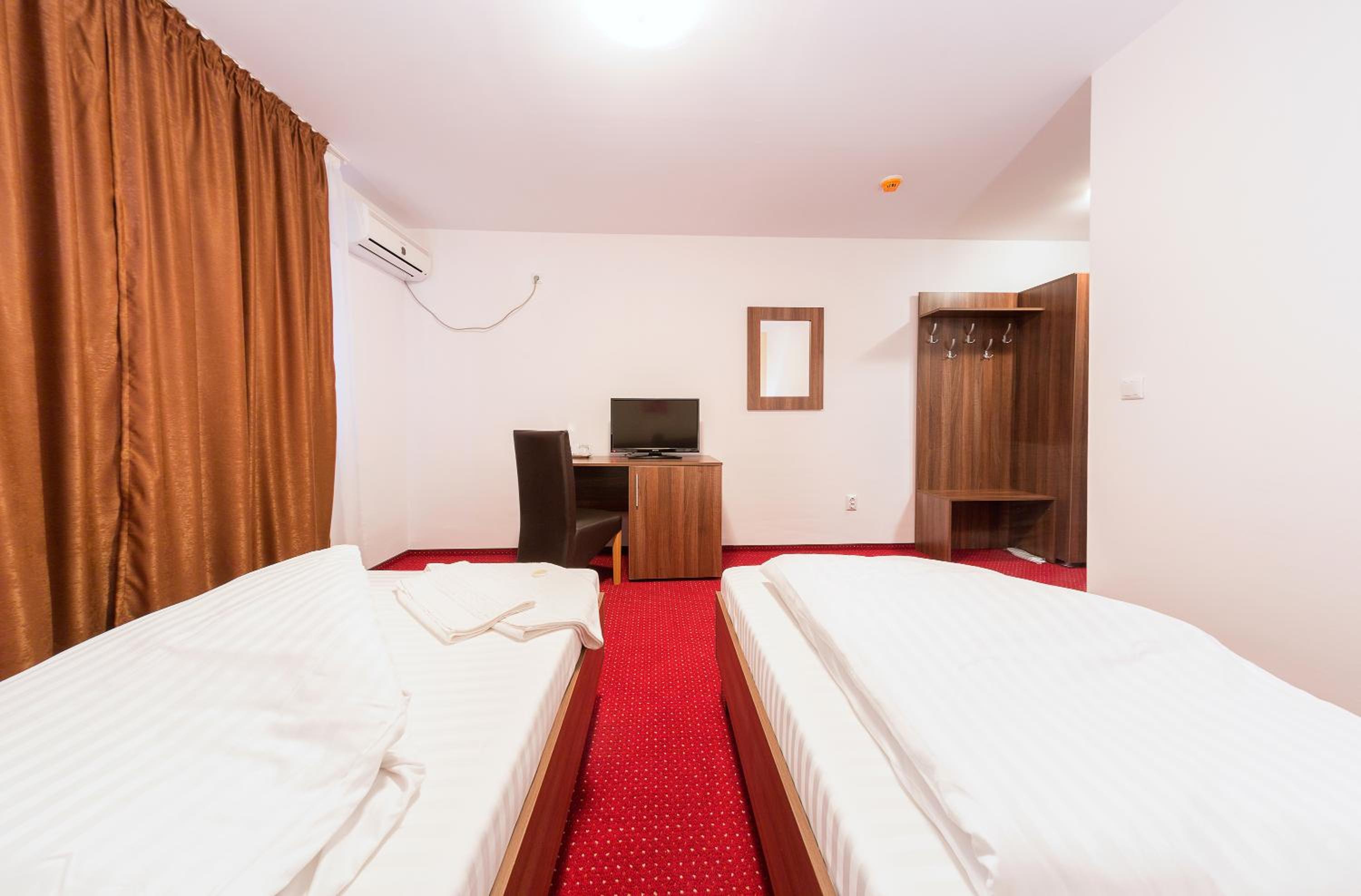 Pensiunea Select view 5