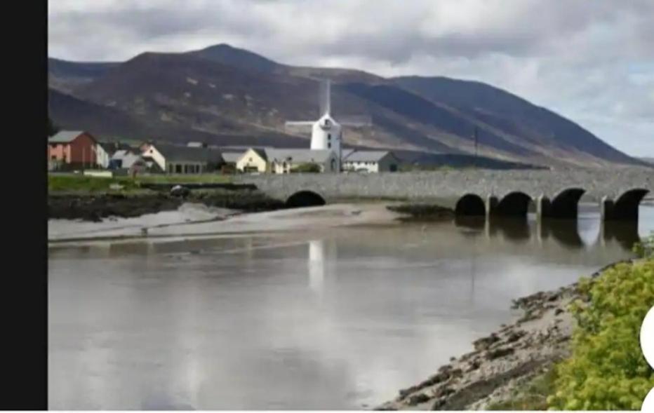 St Martins Old Schoolhouse Ballyroe Tralee view 4