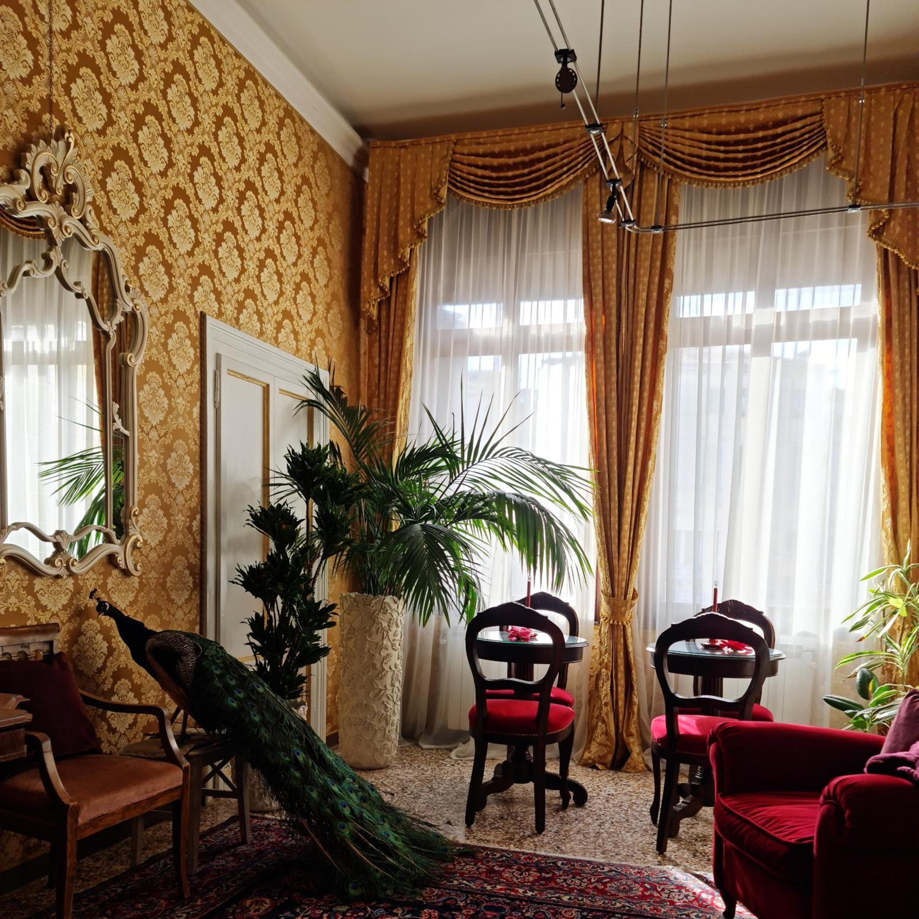 lounge