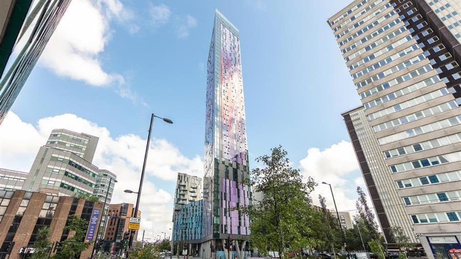 Croydon Vacations - 23 floor studio for work 1Gb WiFi - Property Image 12