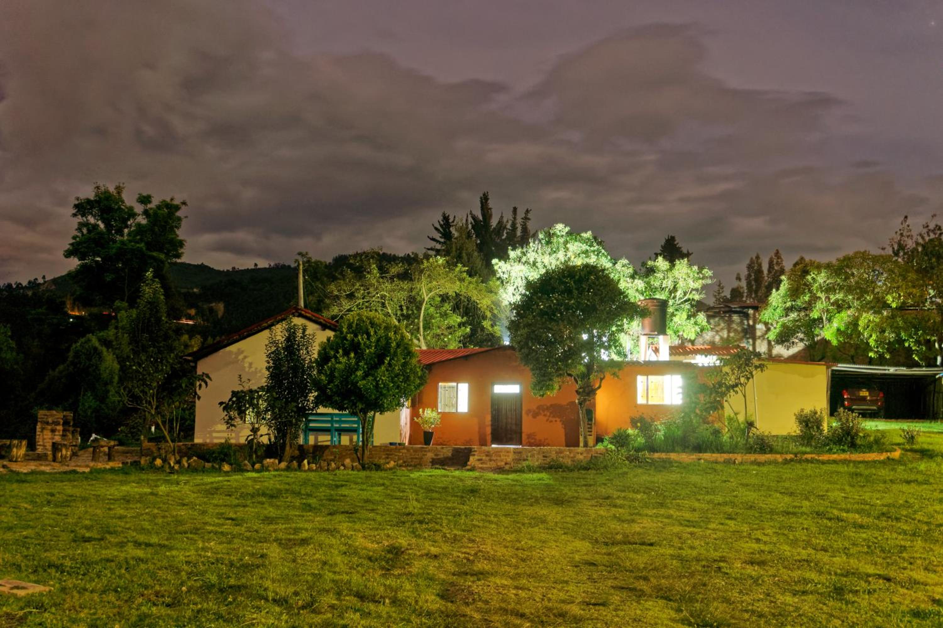 Casa Leo 