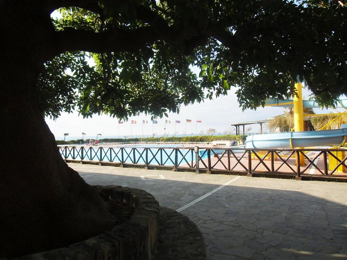 children's play area