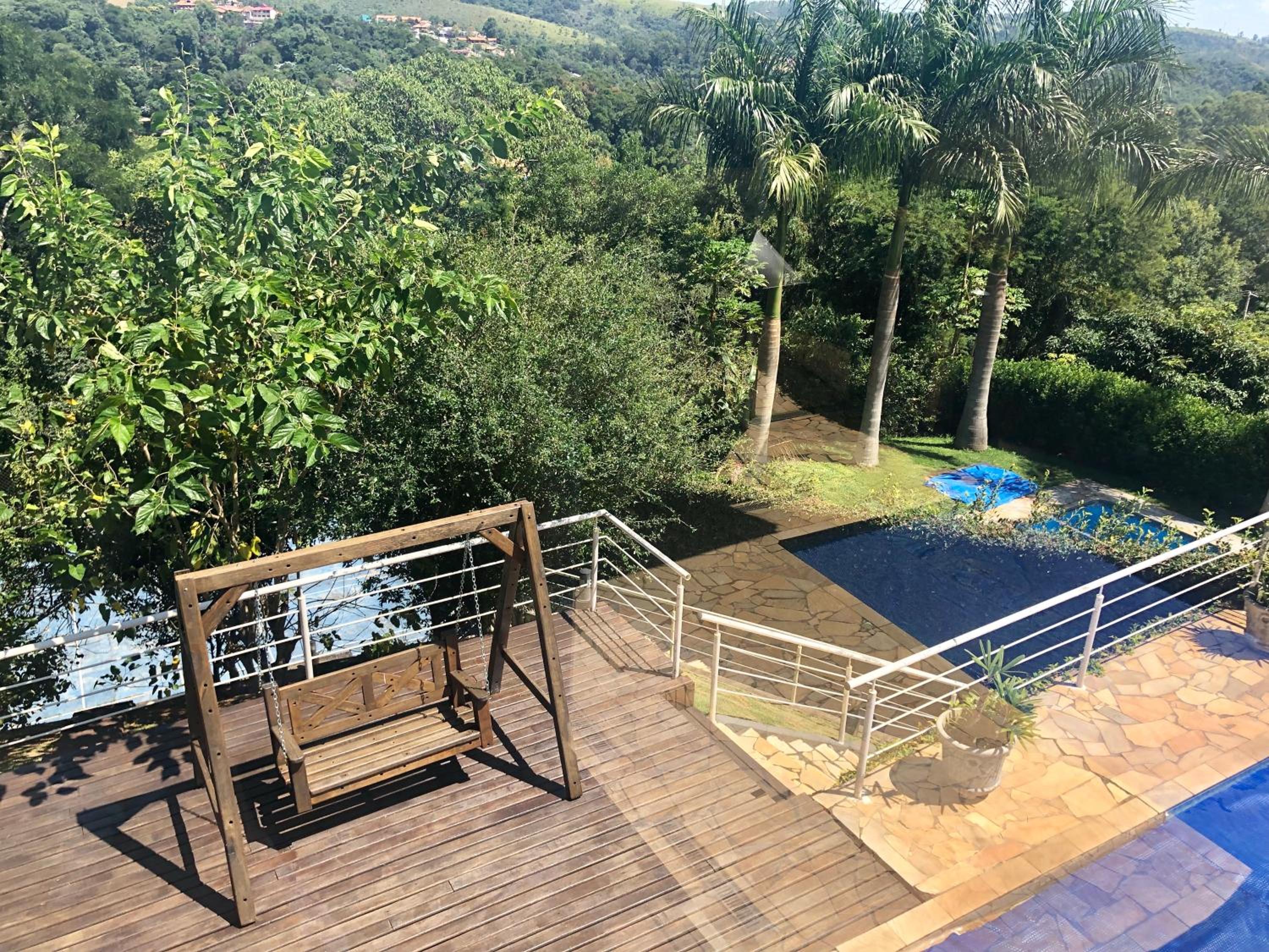 Casa encantadora com piscina aquecida em condomínio