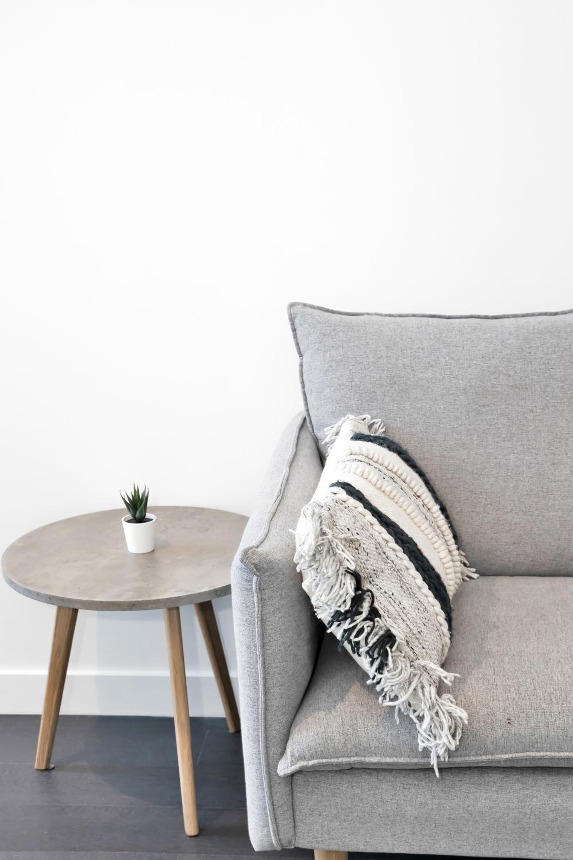 EQ Tower Modern Apartments Melbourne Central CBD