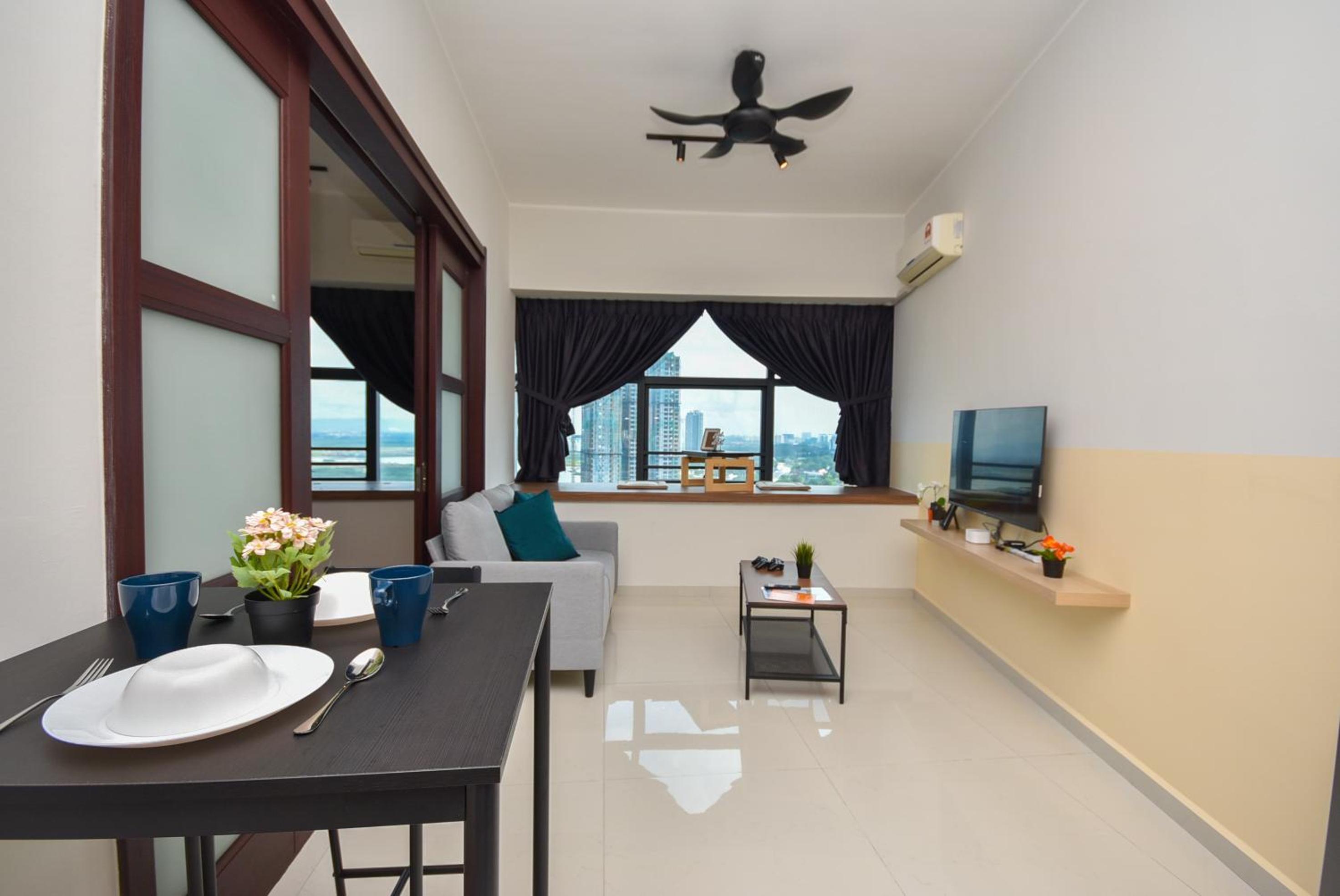 Country Garden Seaview Suite by Nest Home at Danga Bay