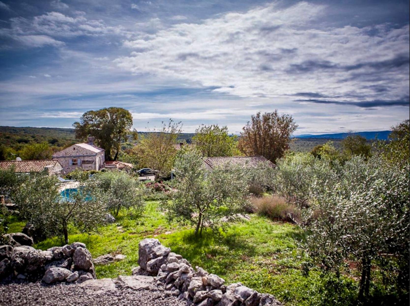 Lovrini Dvori view 4