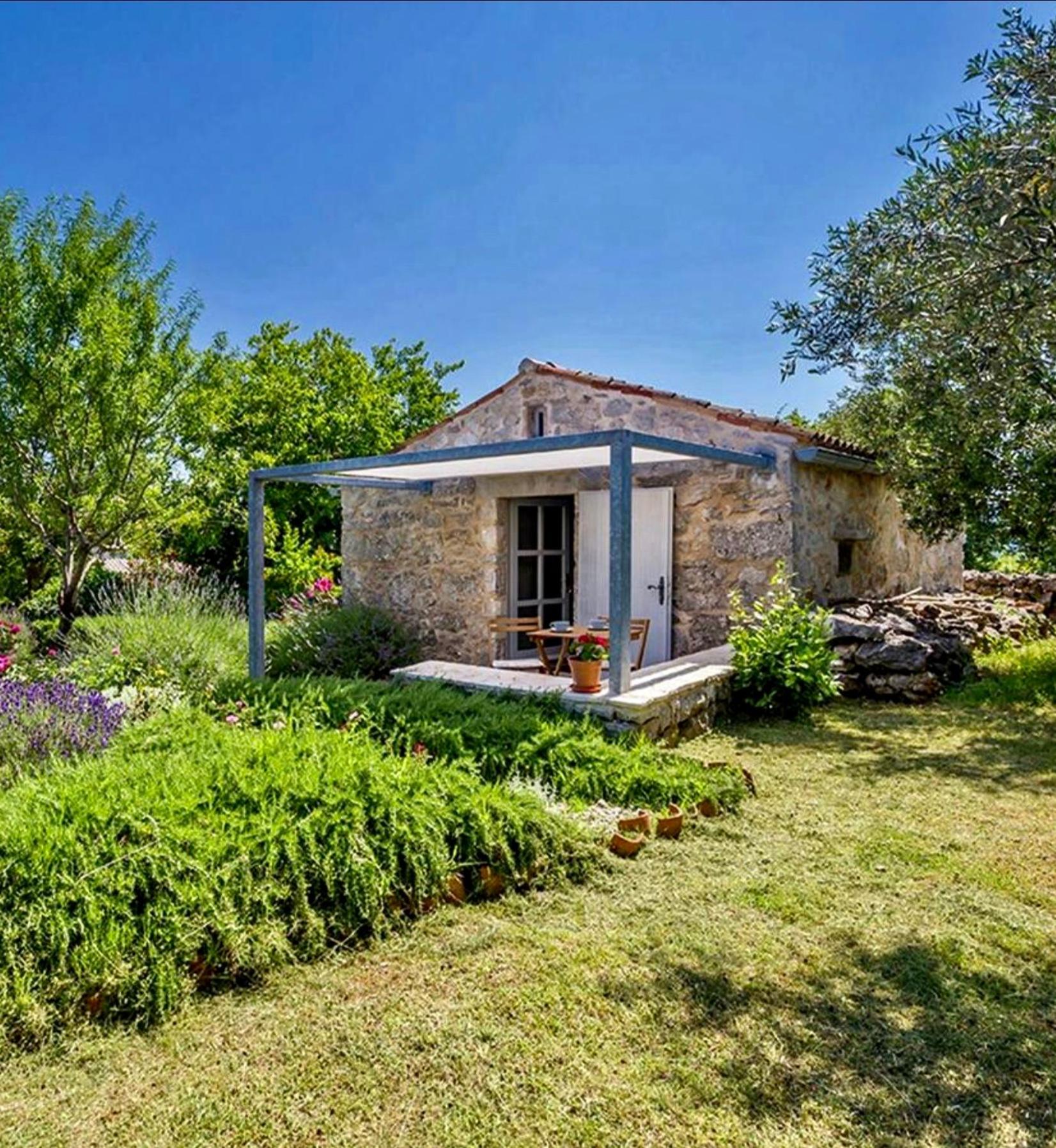 Hotel Lovrini Dvori - Image 1