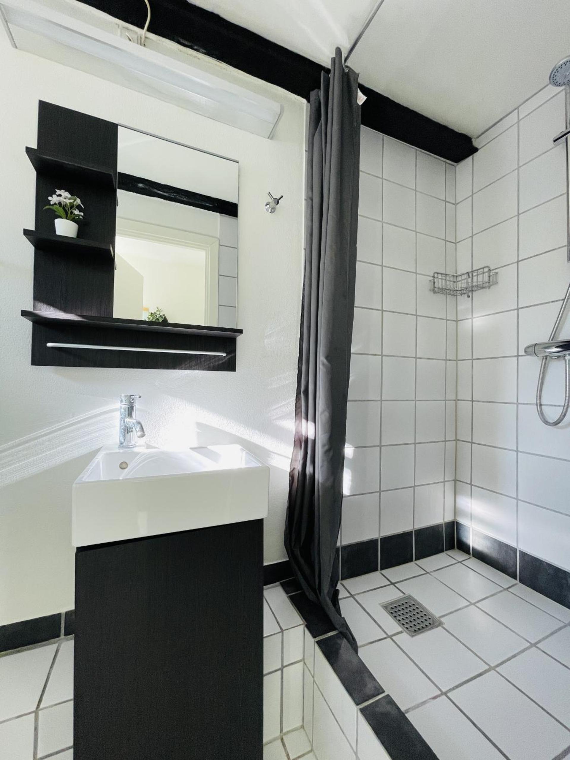 aday - Central Charming Apartment with Terrace