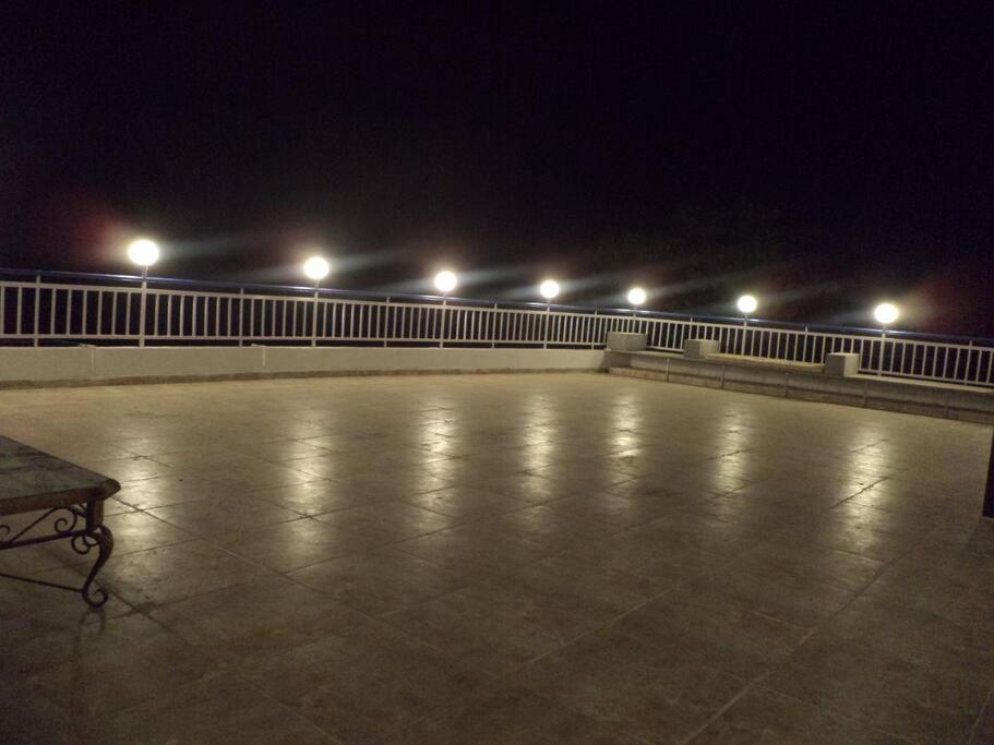Lake View Villa 4Bhk Karjat