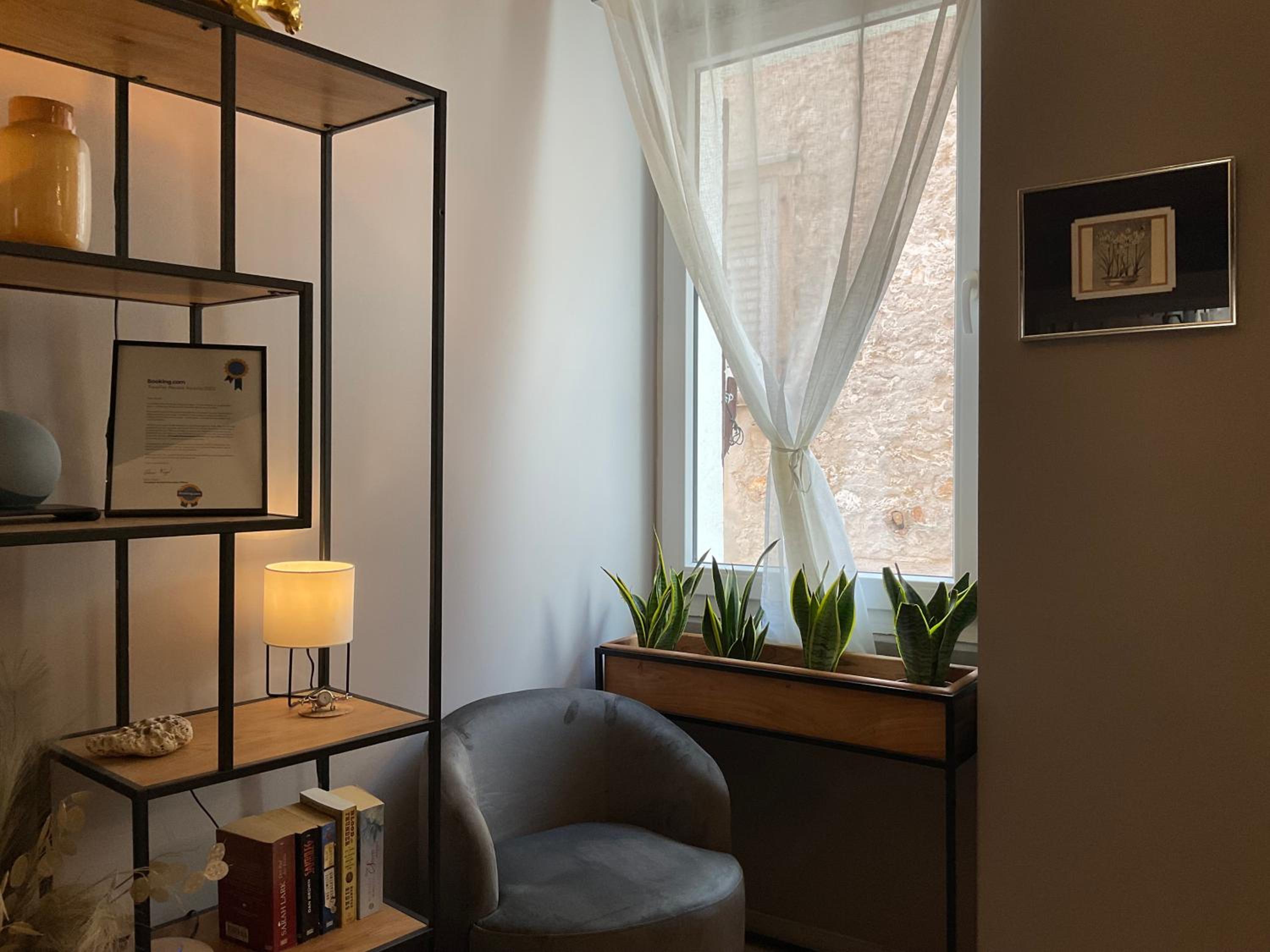 BELLA CAMPAGNA - Luxury Two Bedroom Apartment