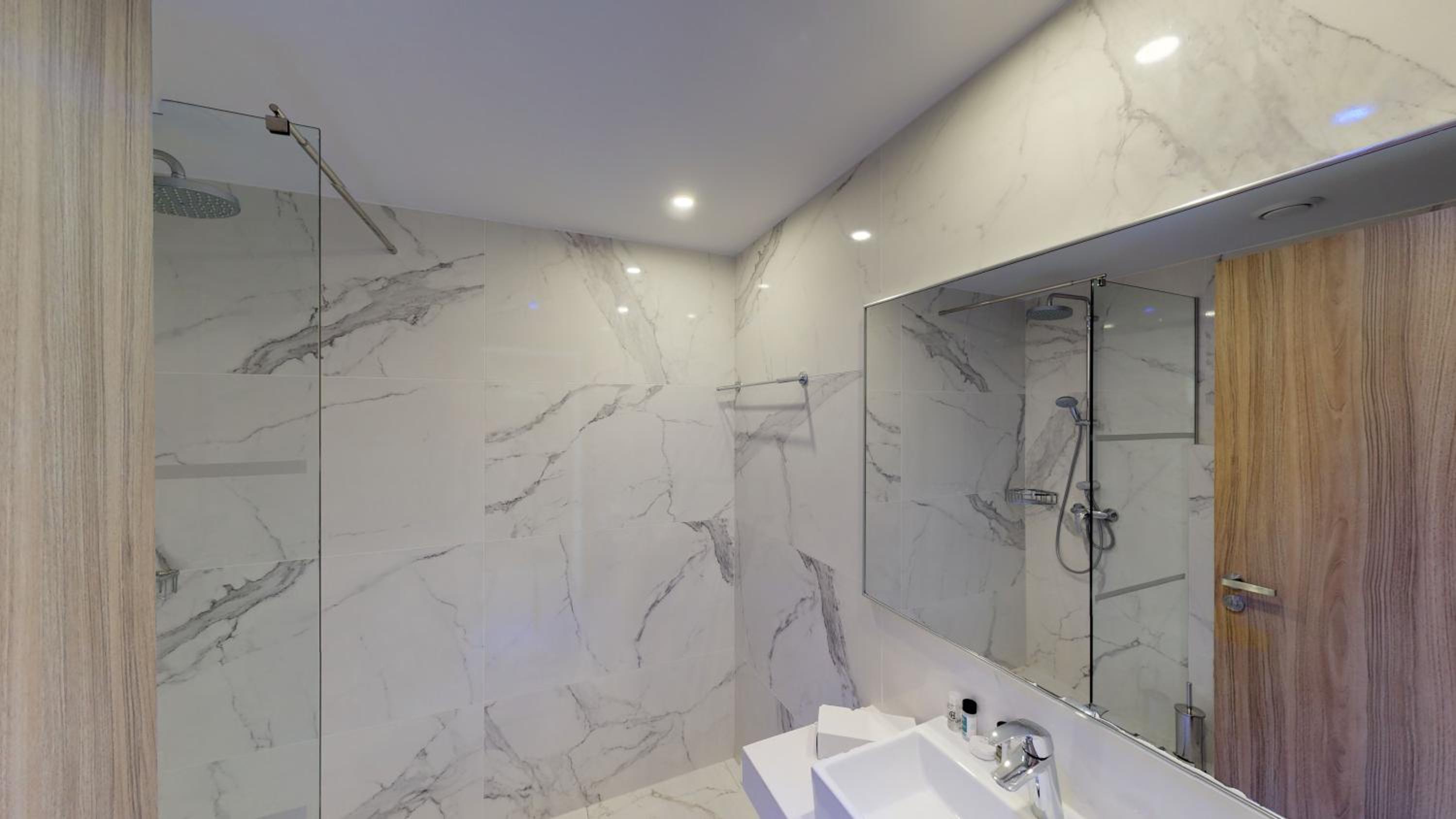 The Blue Ivy Hotel & Suites