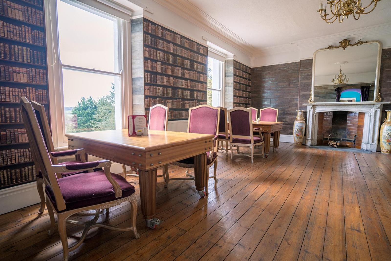 Court Colman Manor