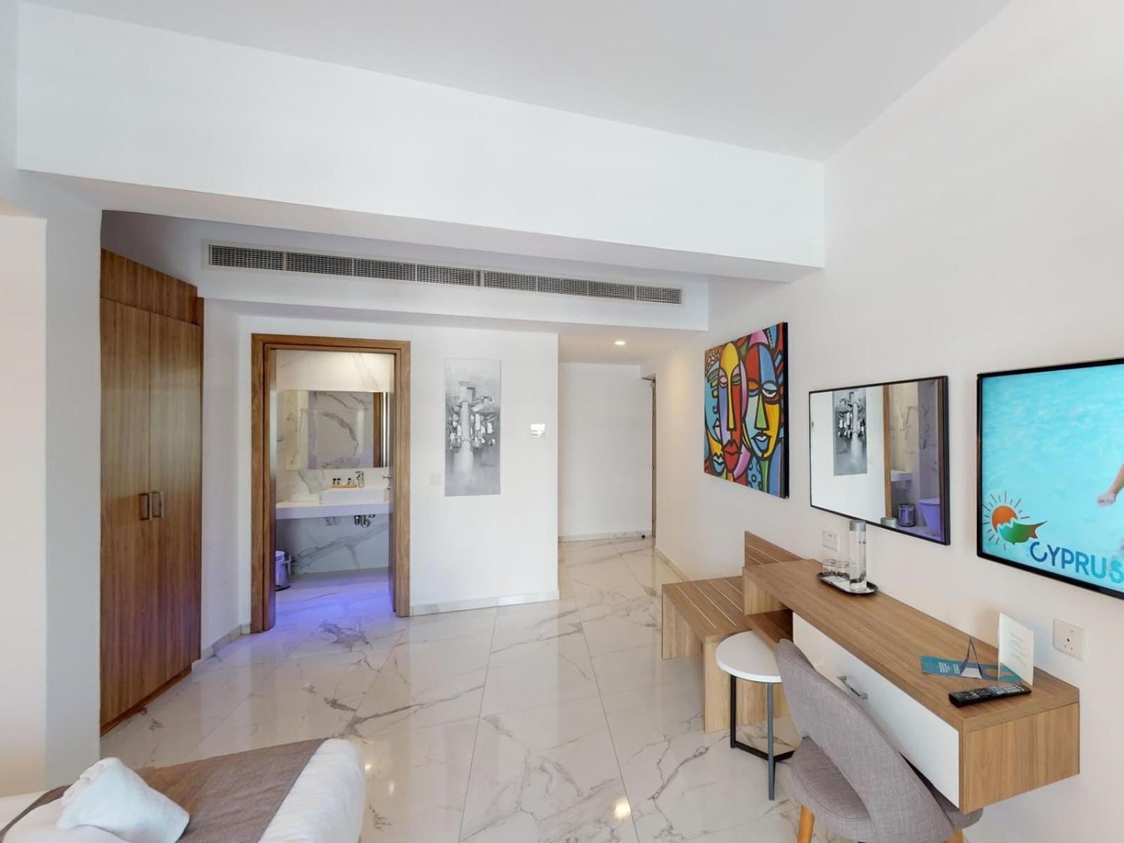 The Blue Ivy Hotel & Suites