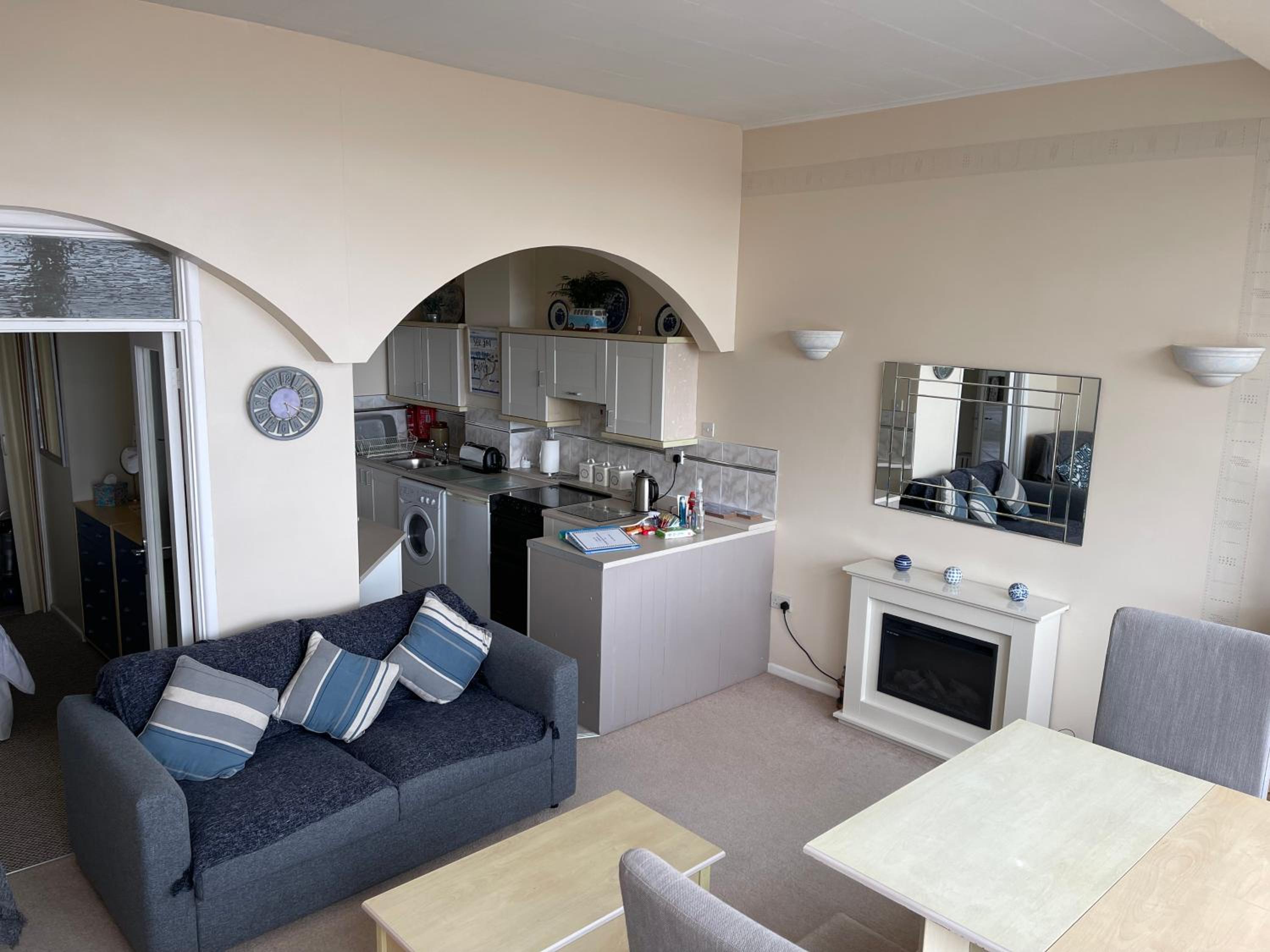 Redcliffe Apartments Flat 7A view 3