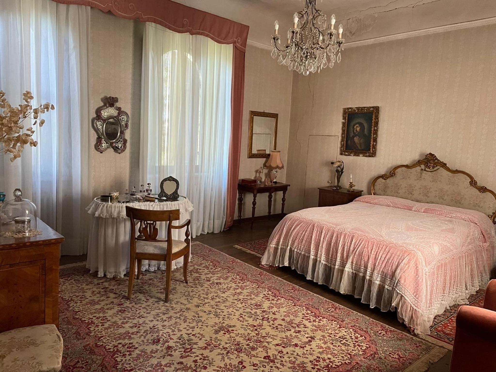 CASA LA TORRE un castello alle porte di Firenze