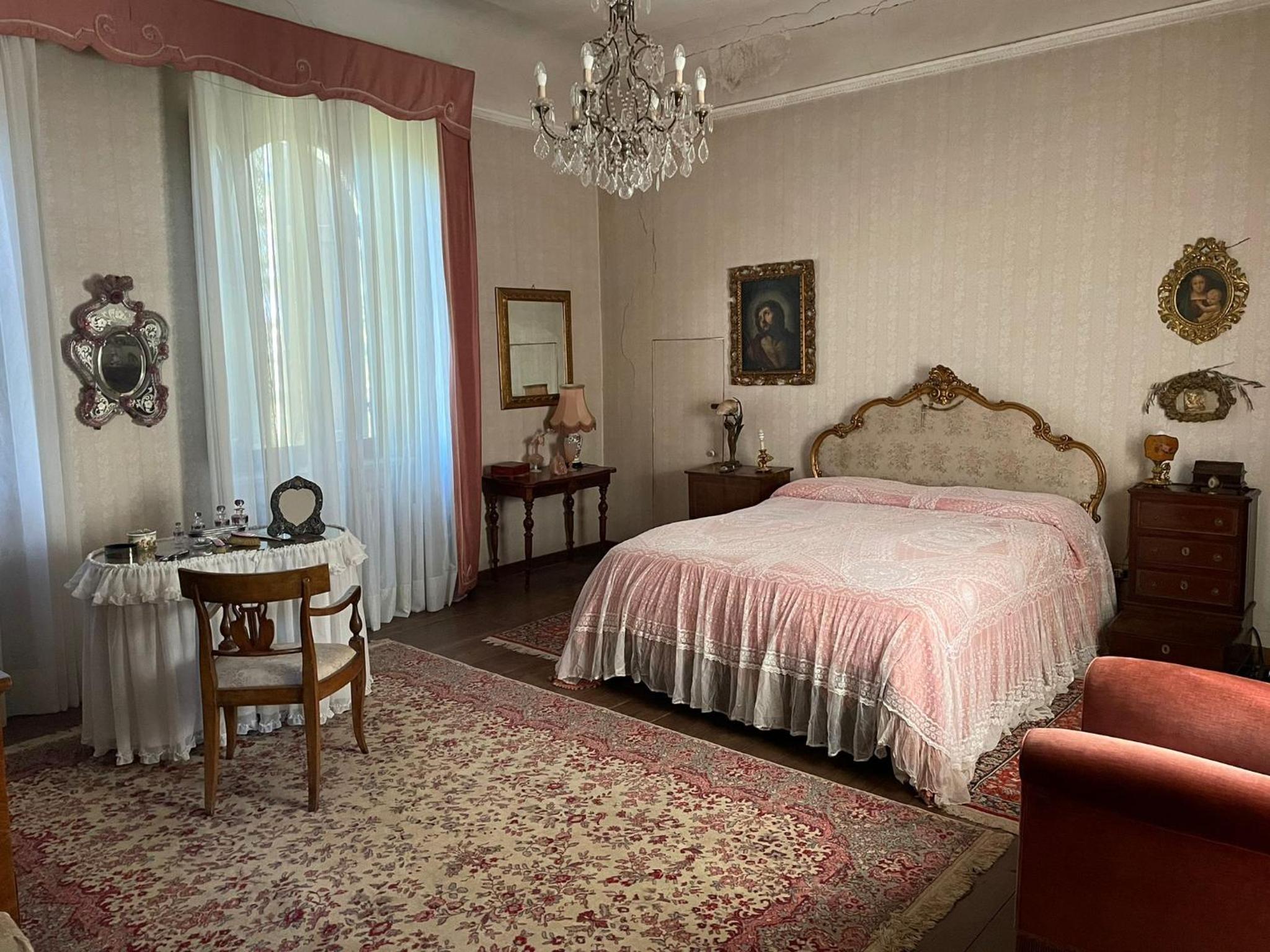 CASA LA TORRE un castello alle porte di Firenze