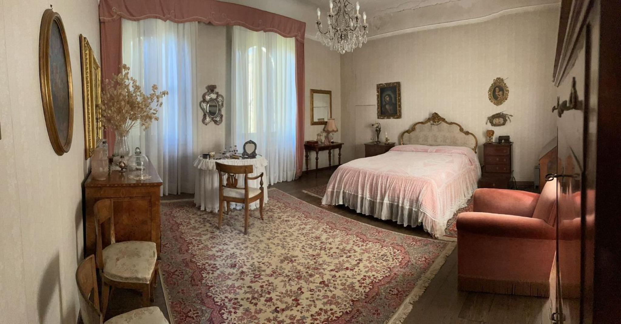CASA LA TORRE un castello alle porte di Firenze