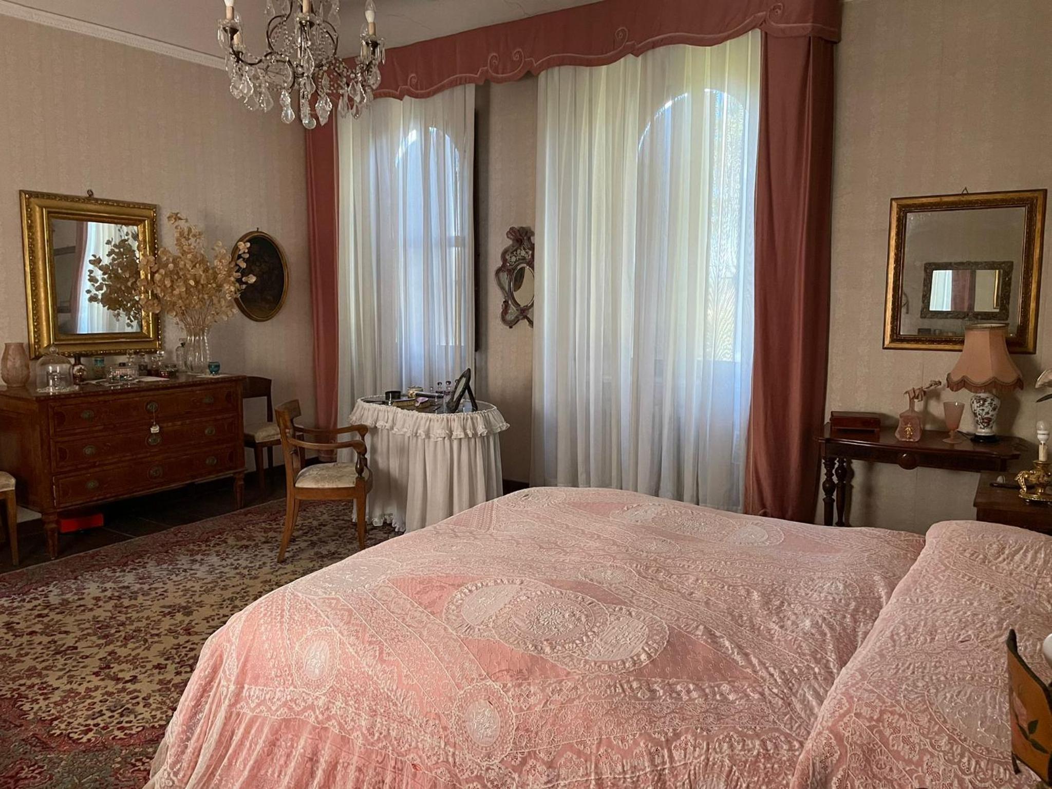 CASA LA TORRE un castello alle porte di Firenze