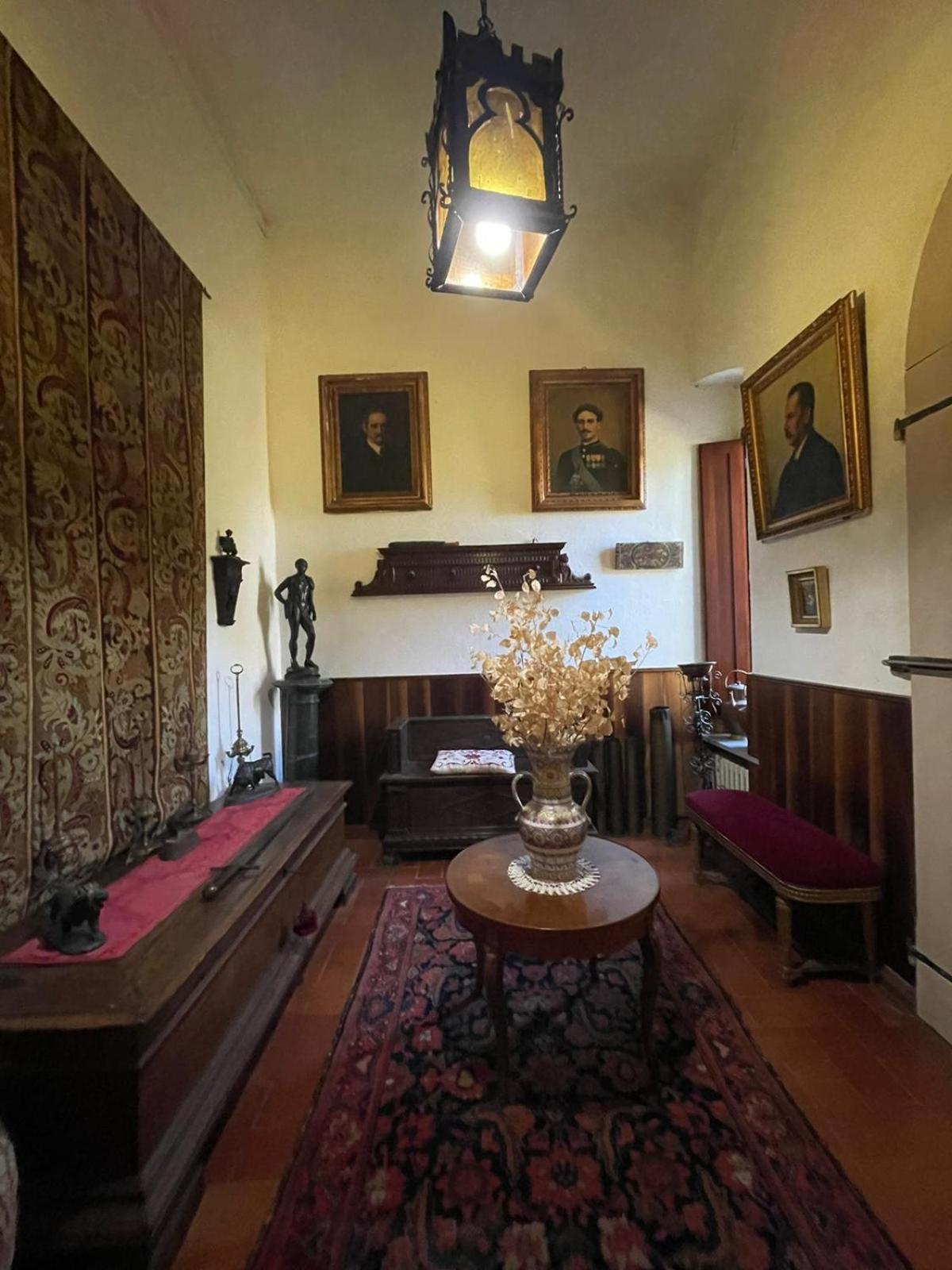 CASA LA TORRE un castello alle porte di Firenze
