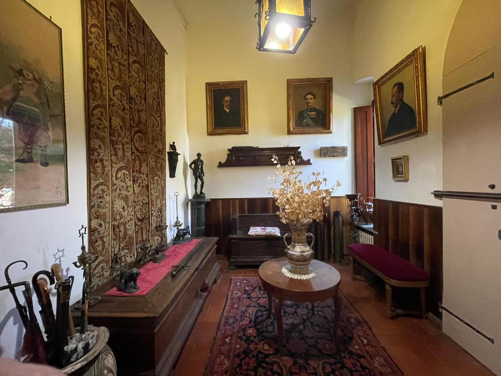 CASA LA TORRE un castello alle porte di Firenze