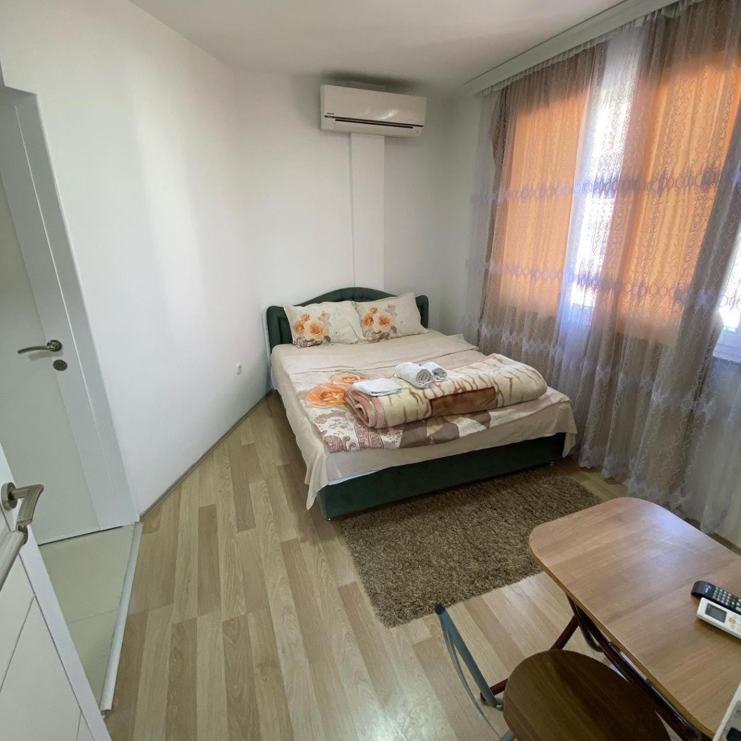 Venecia Plaza Struga view 5