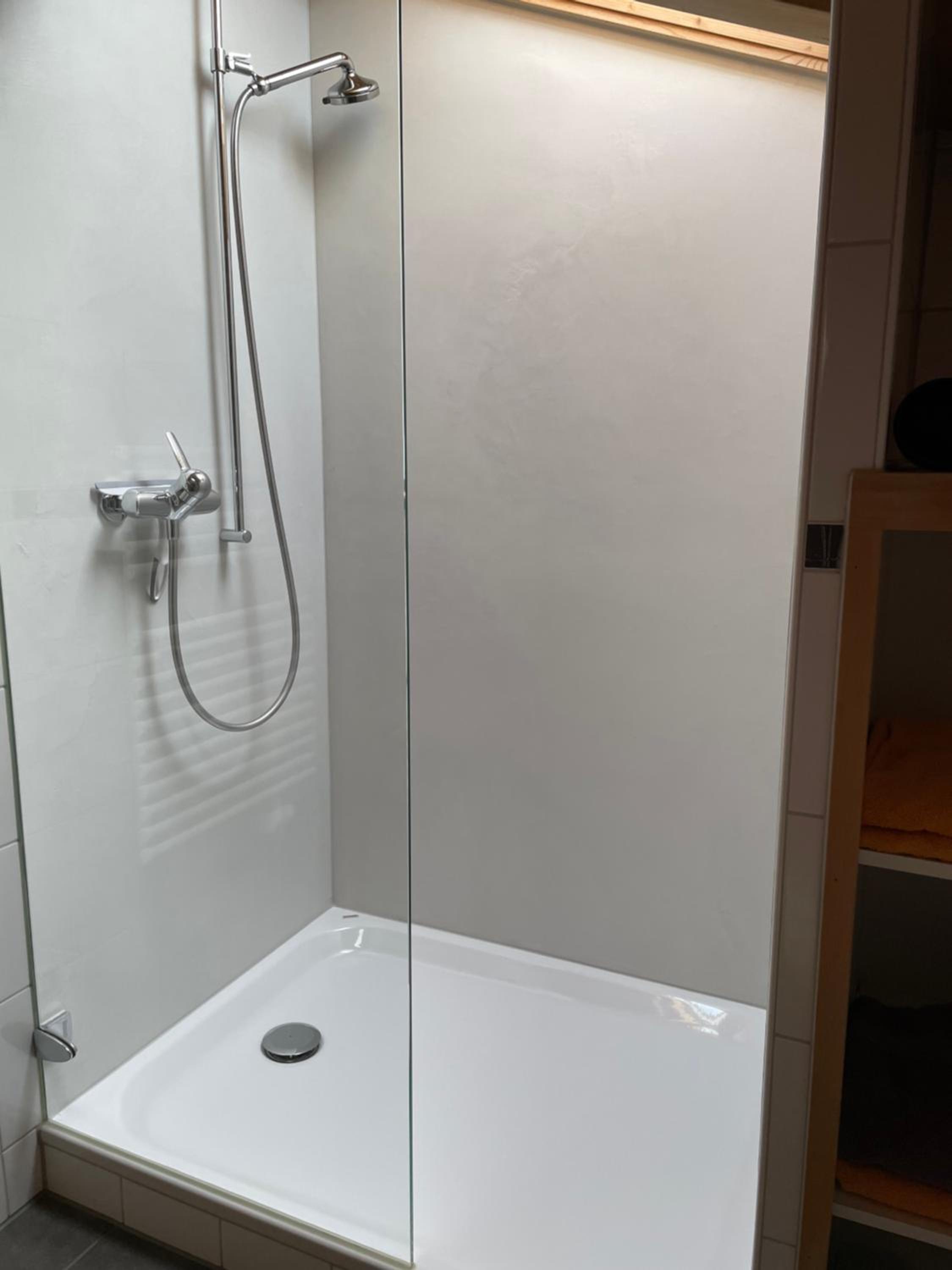 Alpenchalet Weidhaus Gstaad - Dachwohnung - Studio - Stockbettzimmer