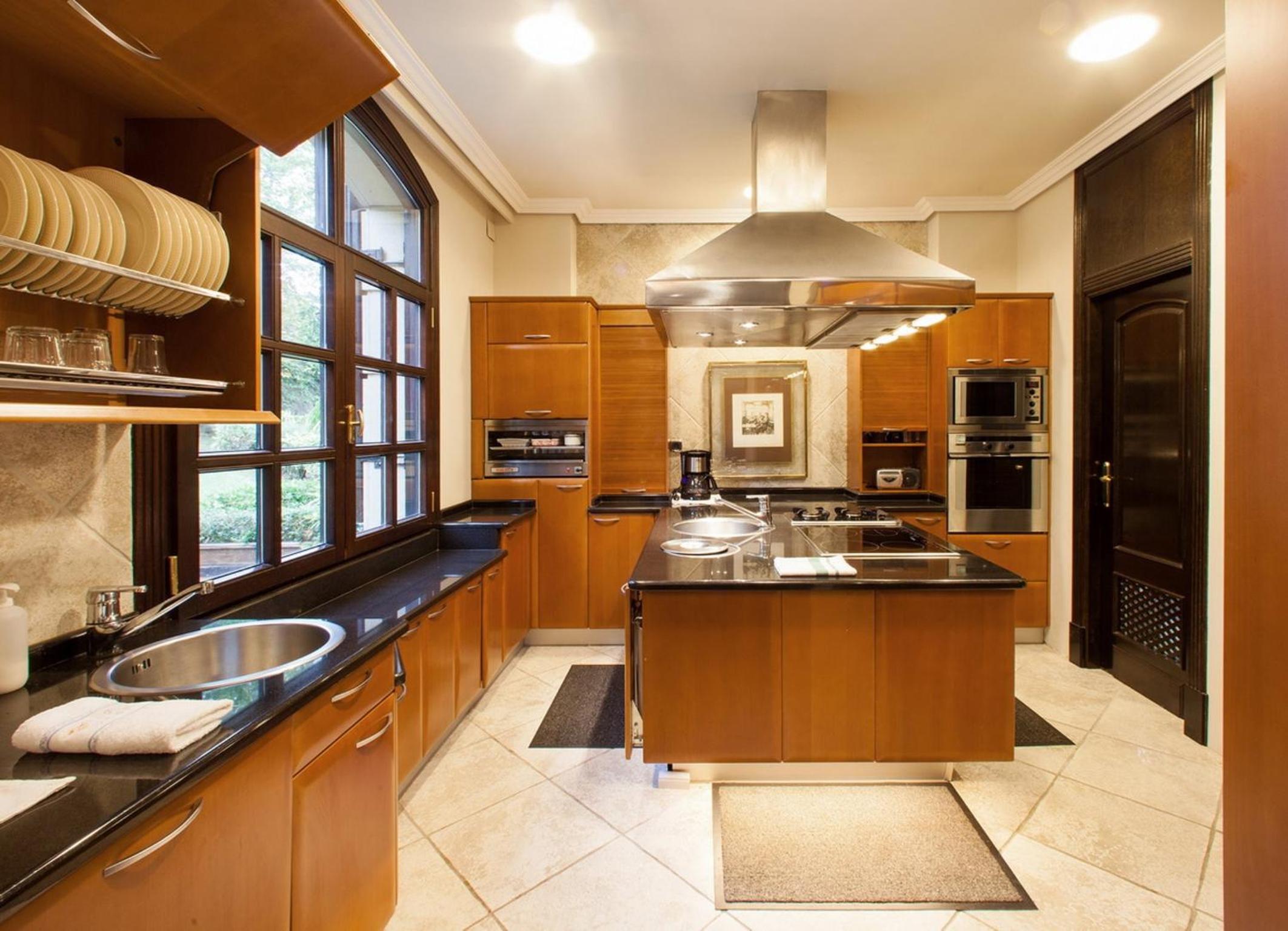 Family Home in Oiartzun with Mountain View