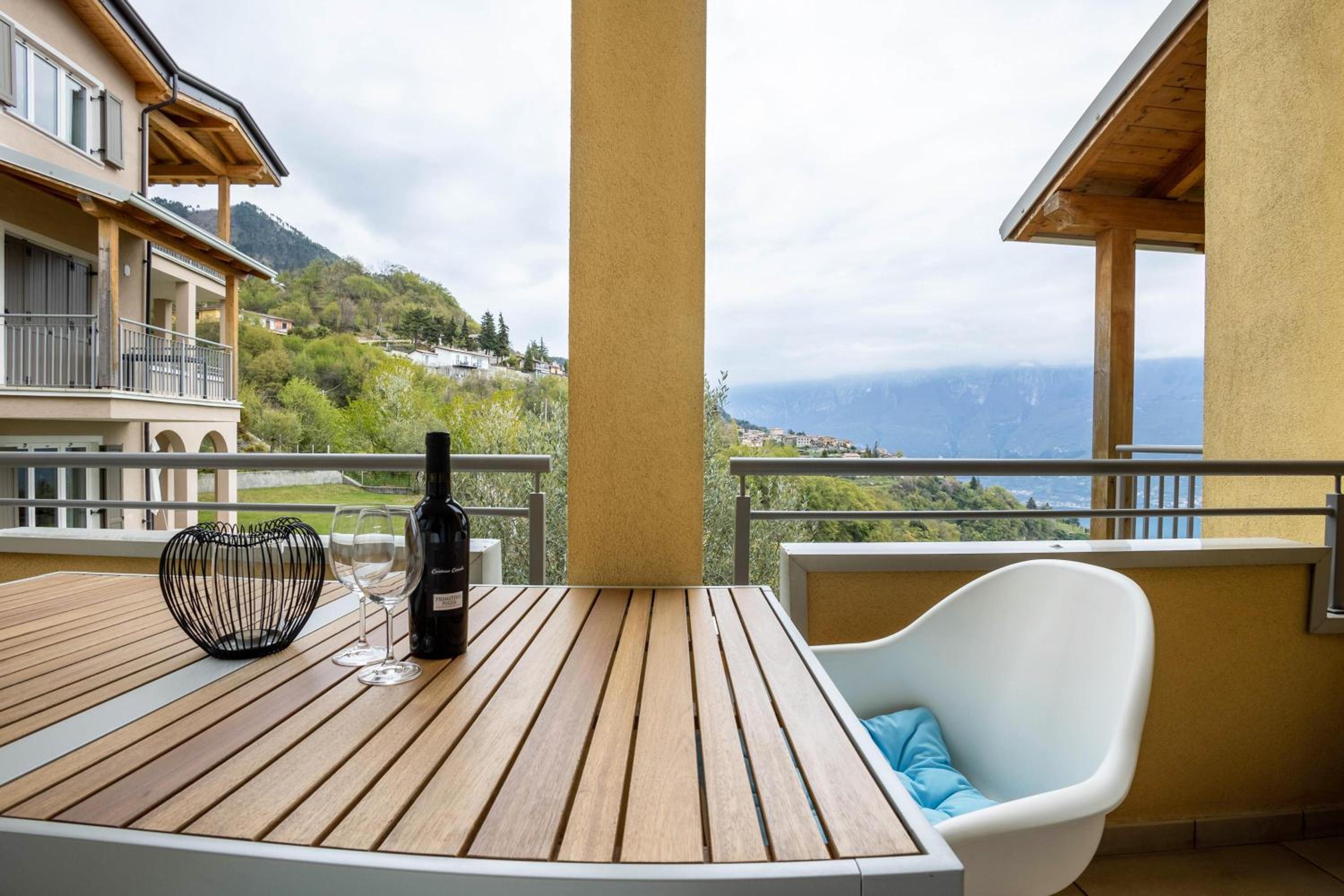 Residence La Villa Fewo Cristallo view 3