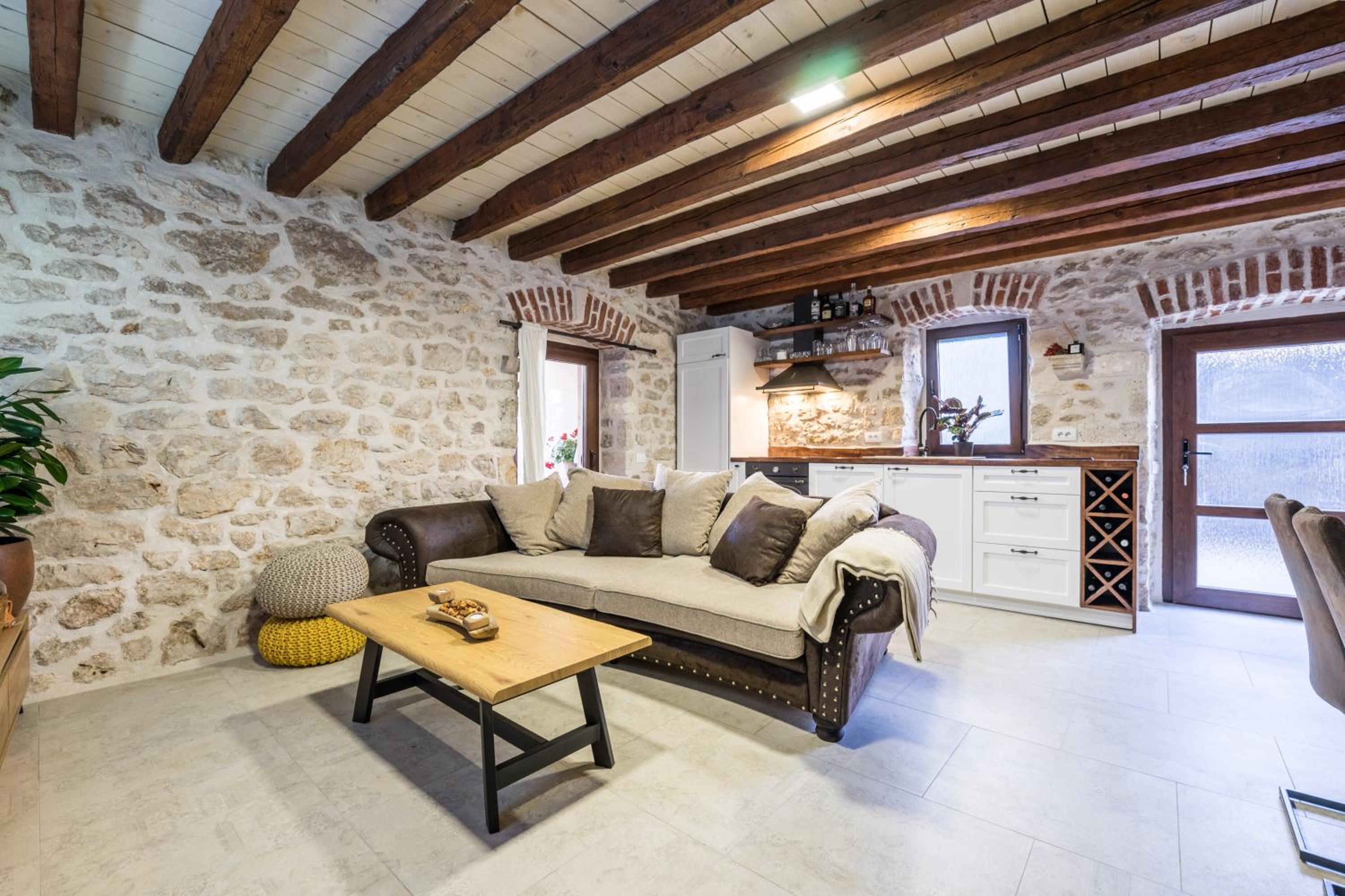 Roman style stone Villa Lux Solis view 3