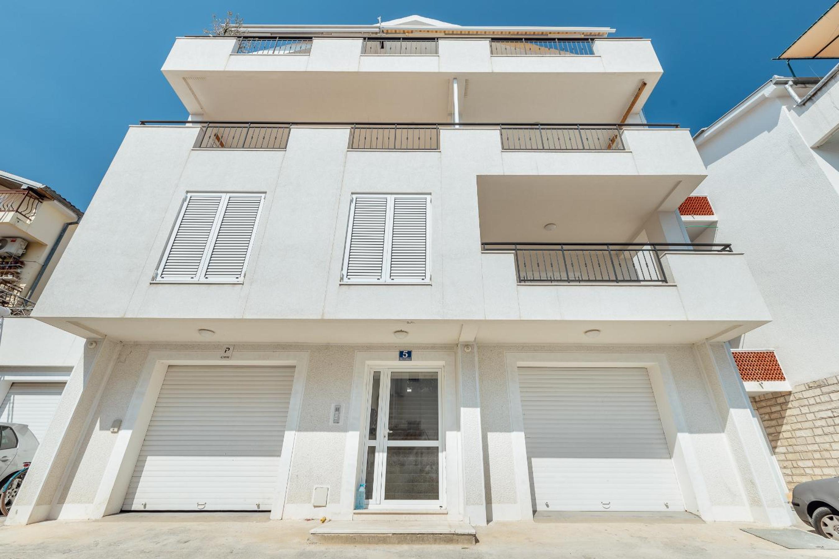 Apartment Penthouse Savina view 5