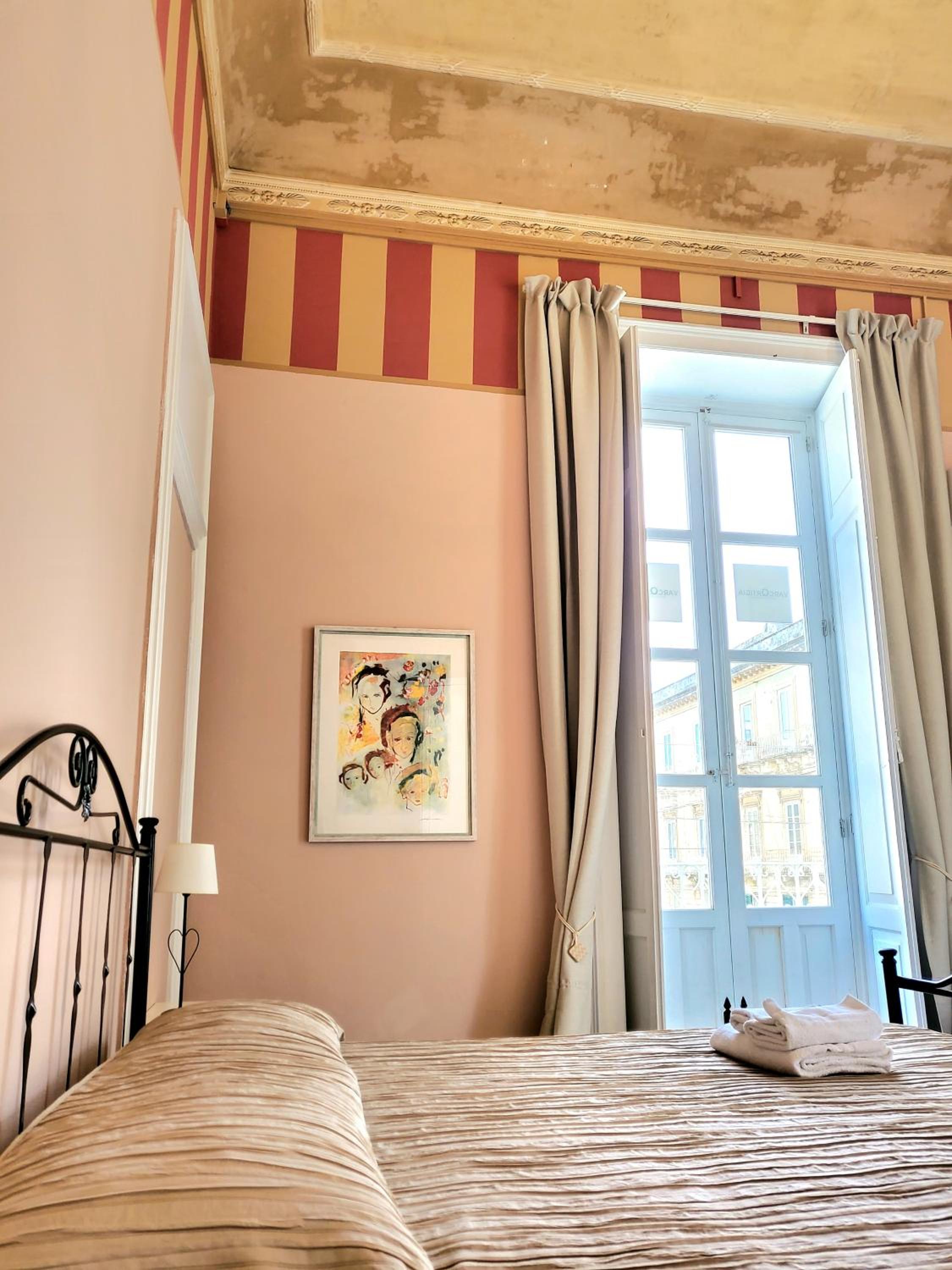 varcOrtigia Bed and Breakfast
