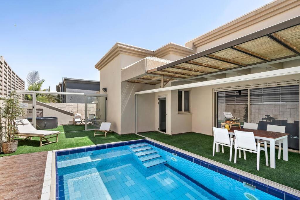 Perfect Villa view 5