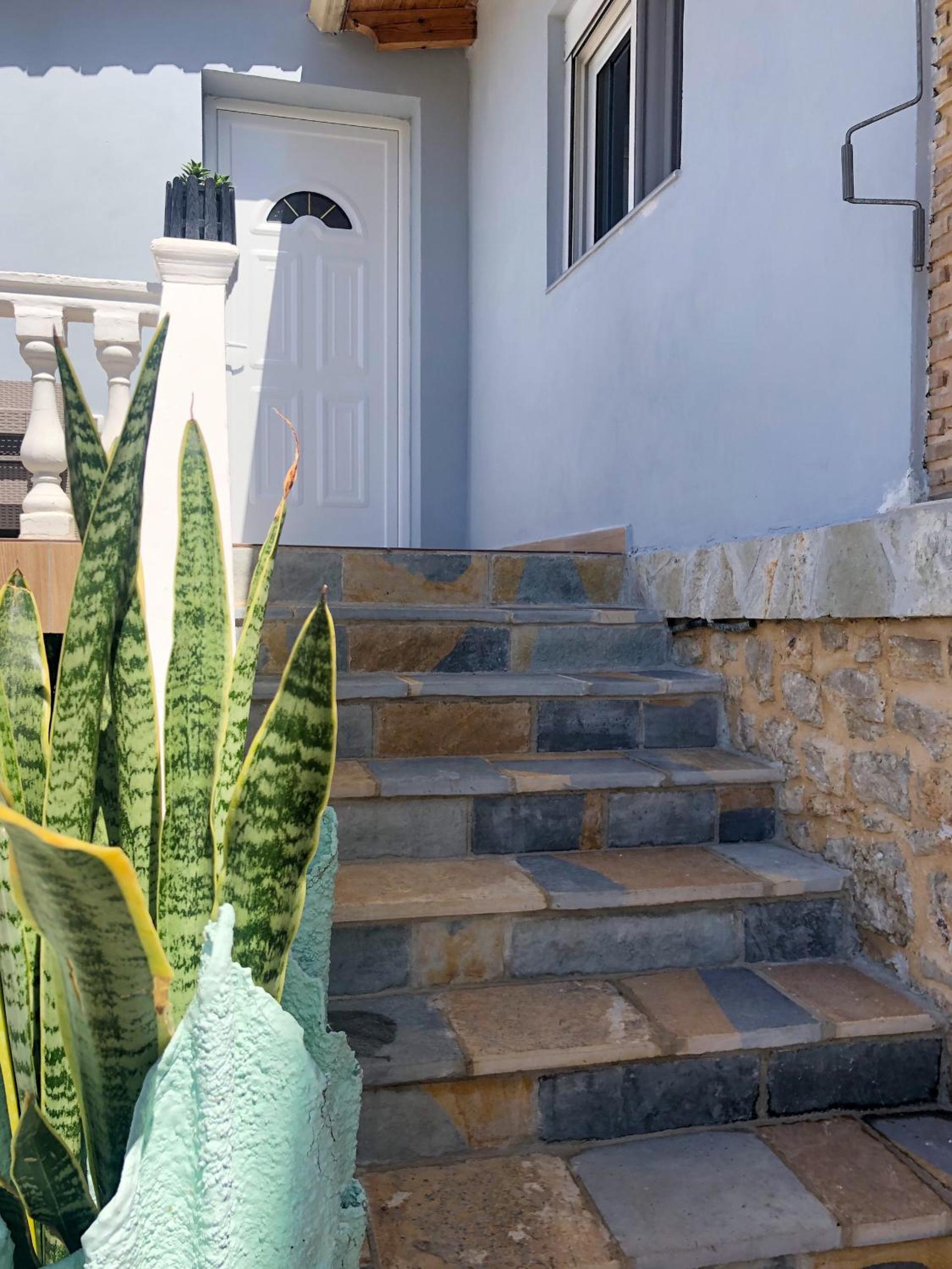 Milos Apartments