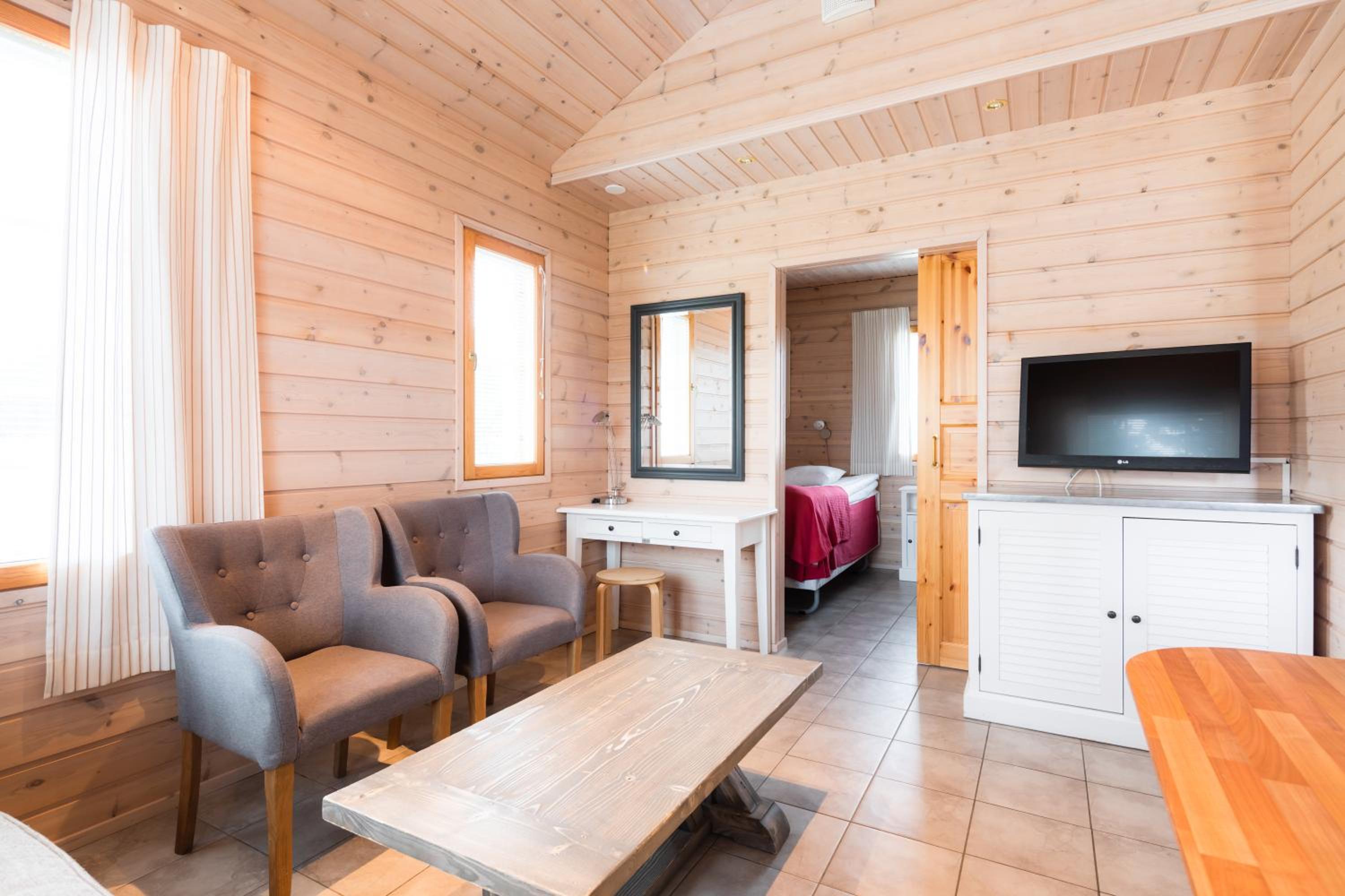 Lapland Hotels Ounasvaara Chalets — photo 37