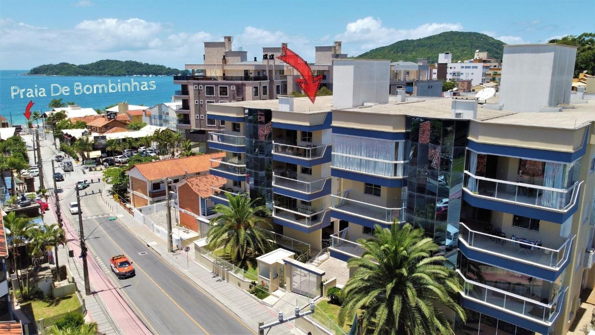 1042 - Apartamento no centro de Bombinhas - Residencial Águas Azuis Apto 203 B