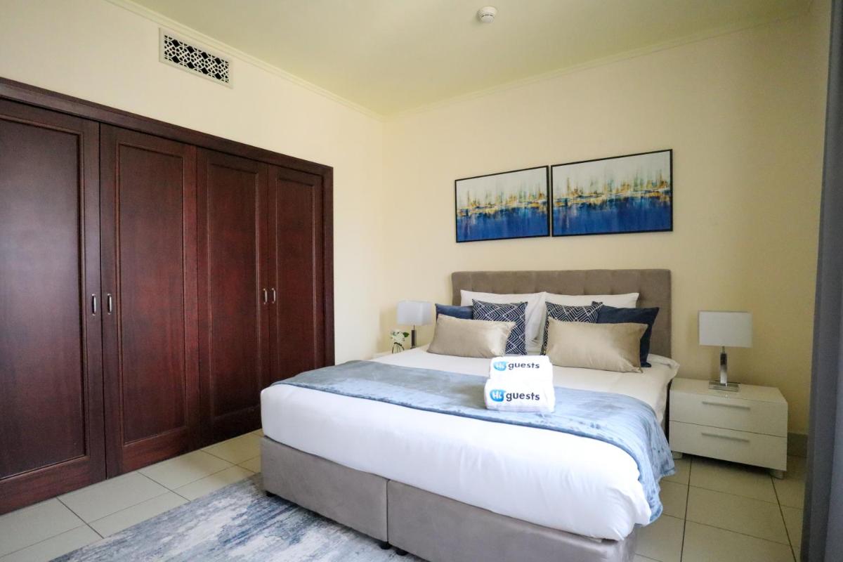 HiGuests - Charming Apt With Private Balcony Near Dubai Mall