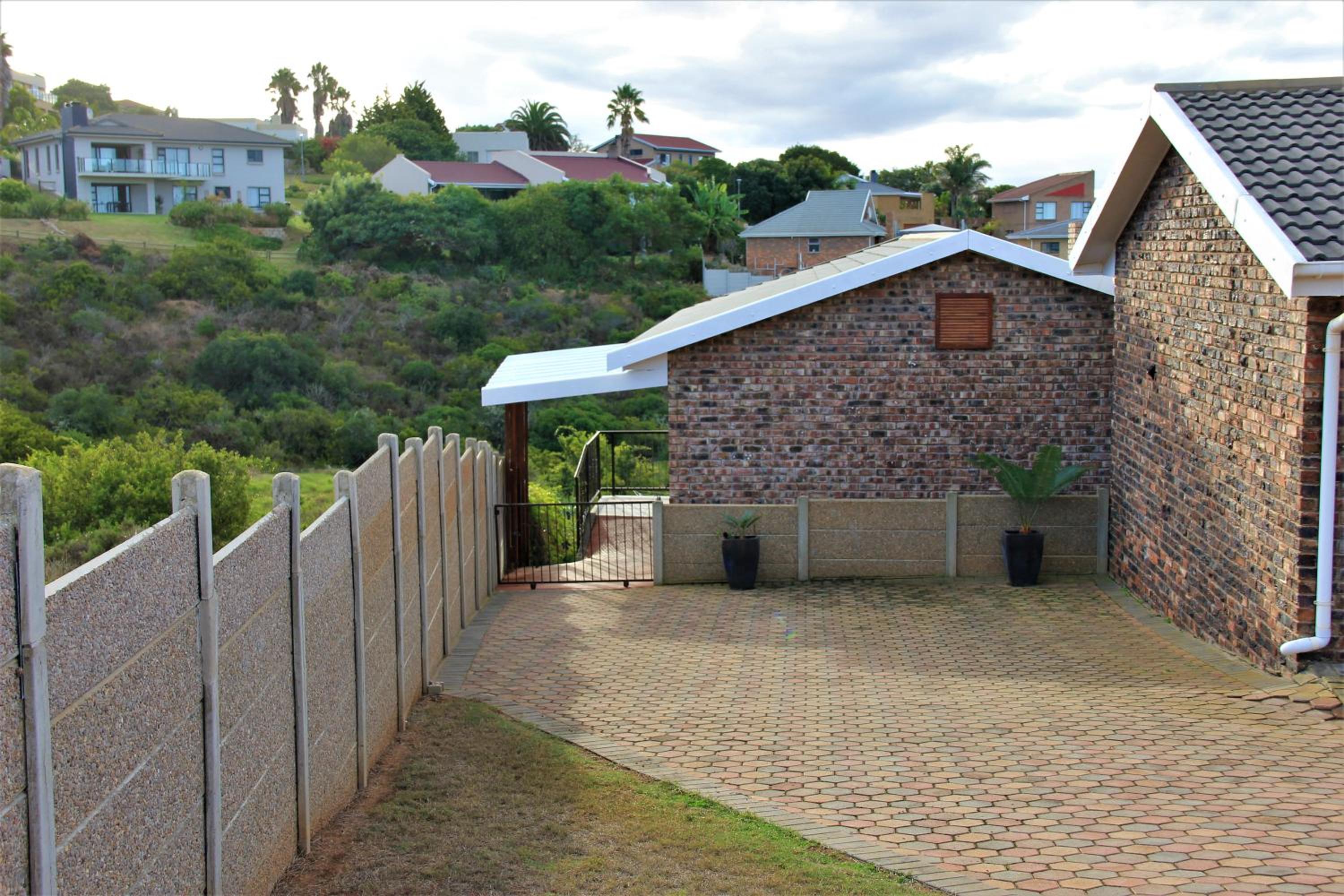 Tranquility Self Catering Apartment view 4