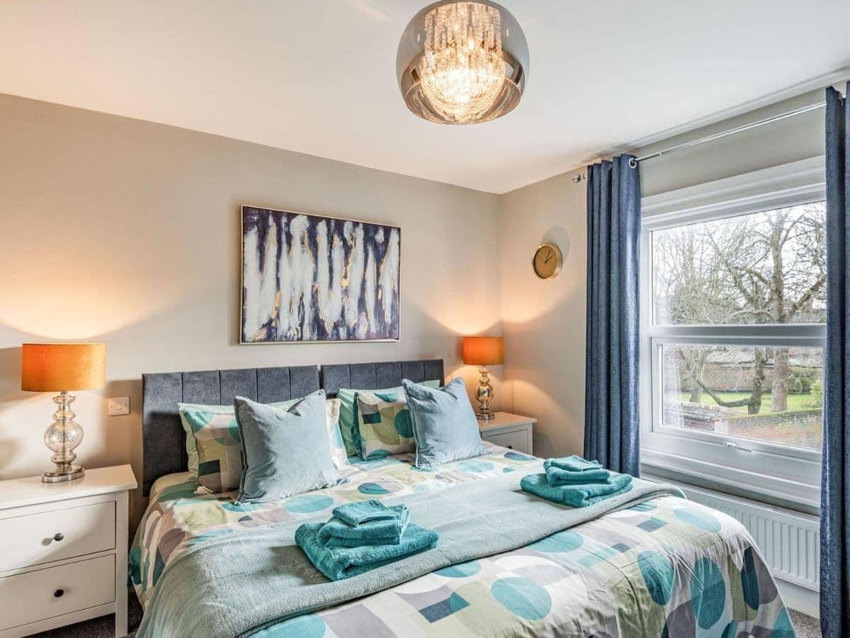 Cathedral Quarter House with free Secure Driveway Parking for 2 Cars, photo 40