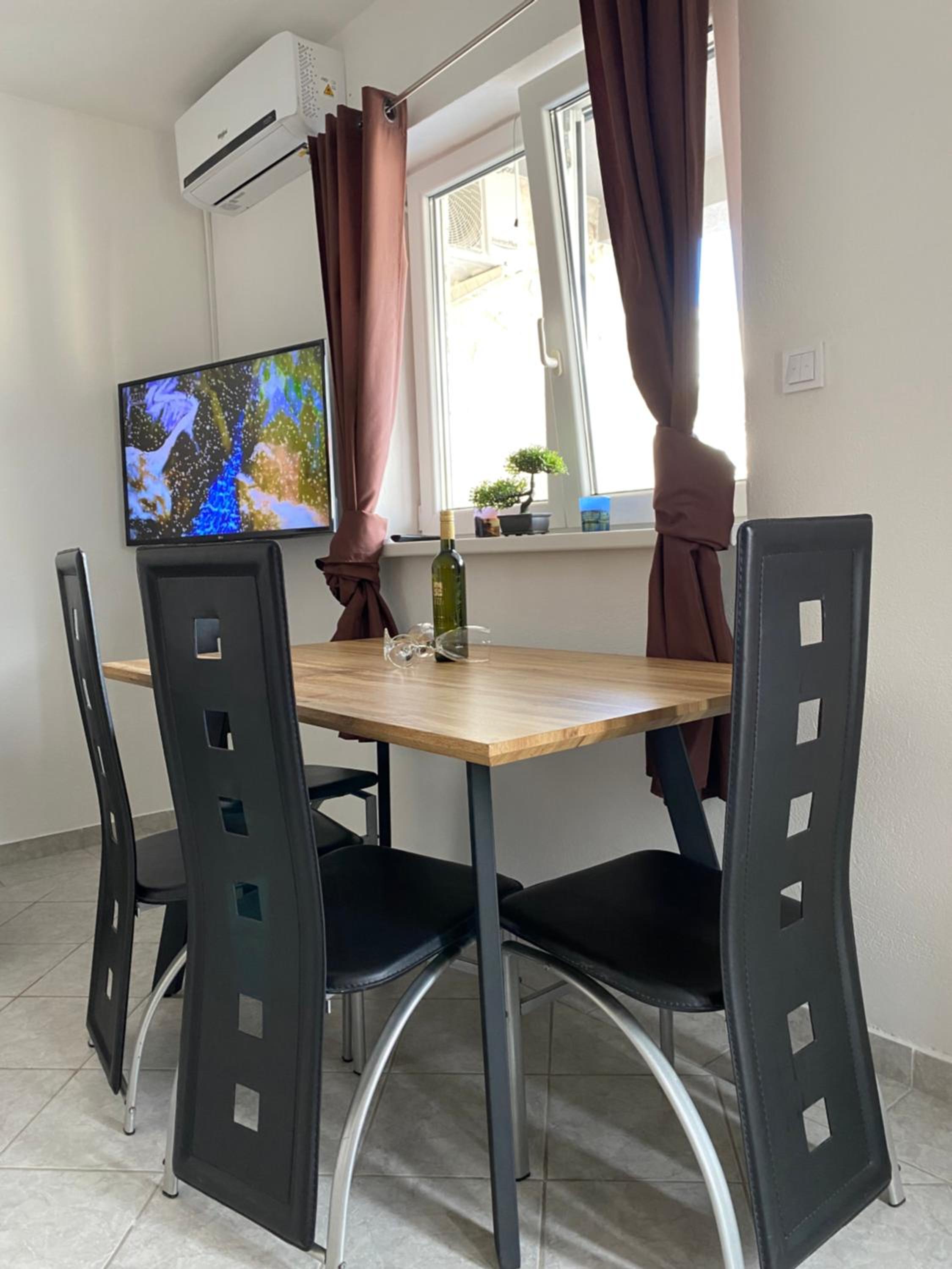 Apartmani Frane
