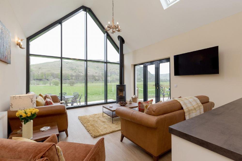 Balbeg Cottage view 2