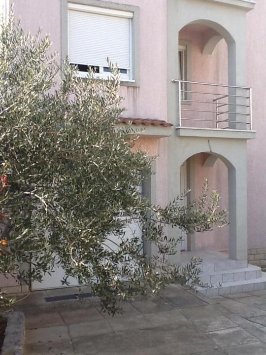 Apartment and Rooms Santini view 2
